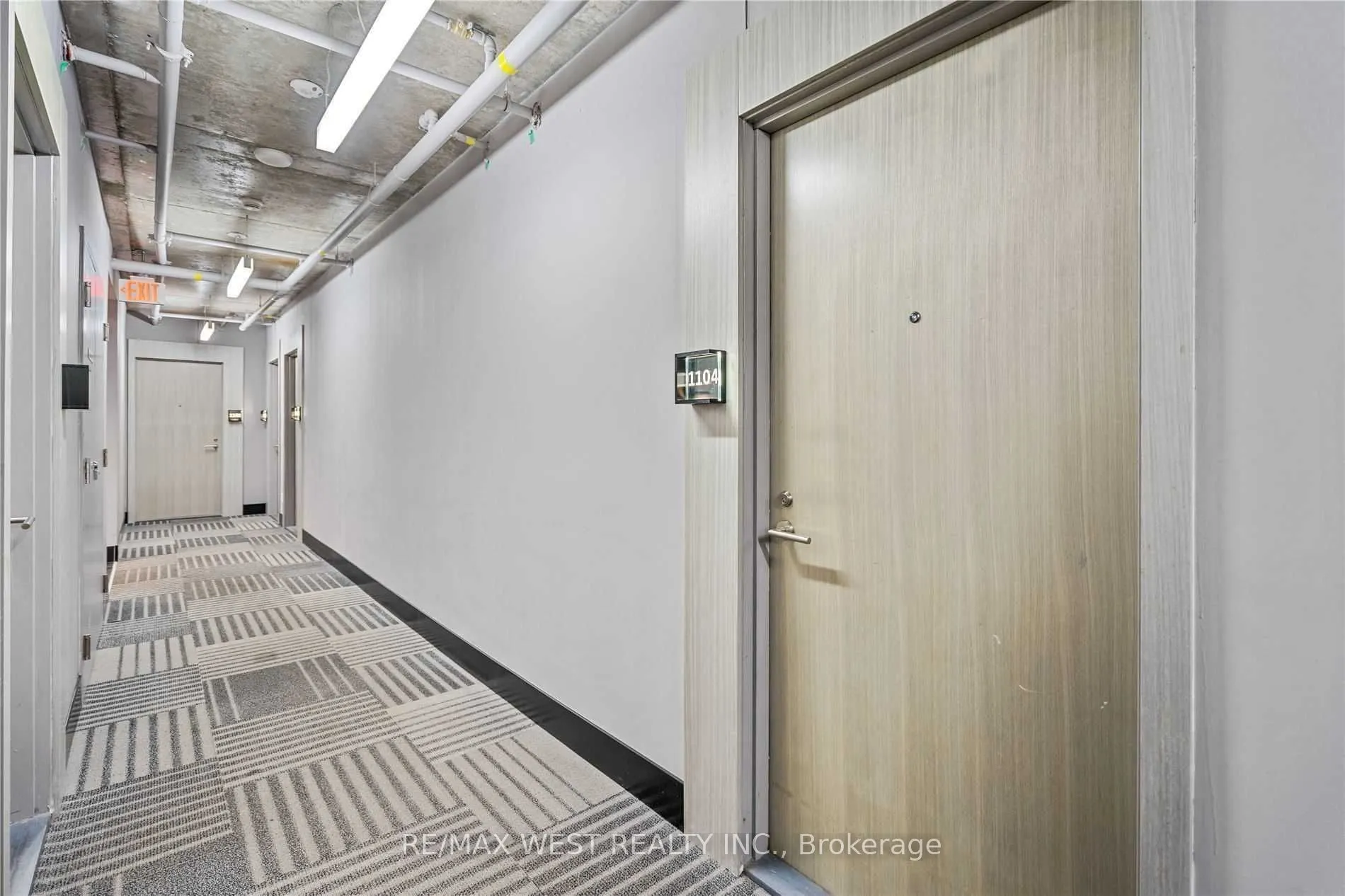 111 Bathurst Street, #1104