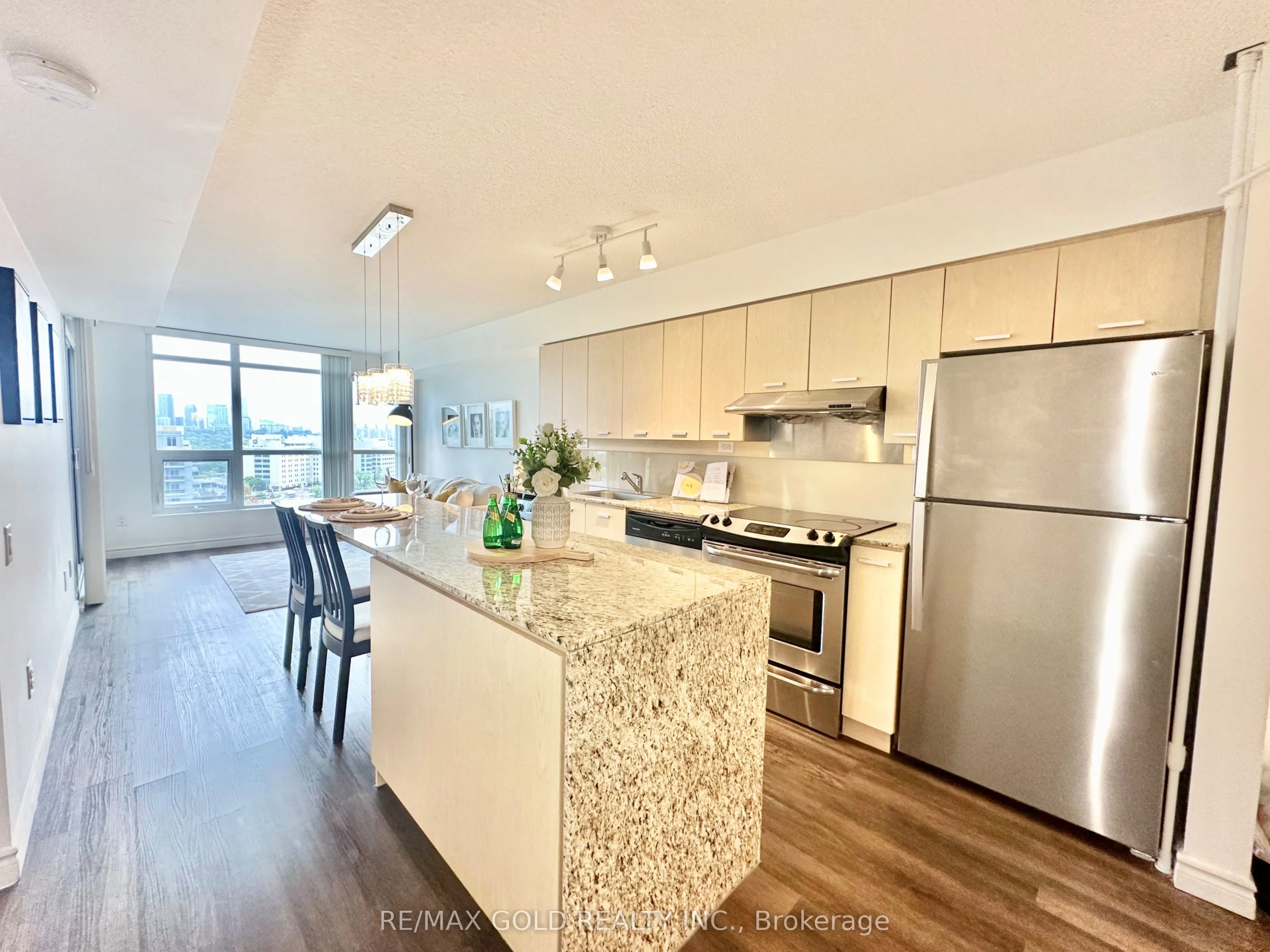 29 Singer Court, #1210