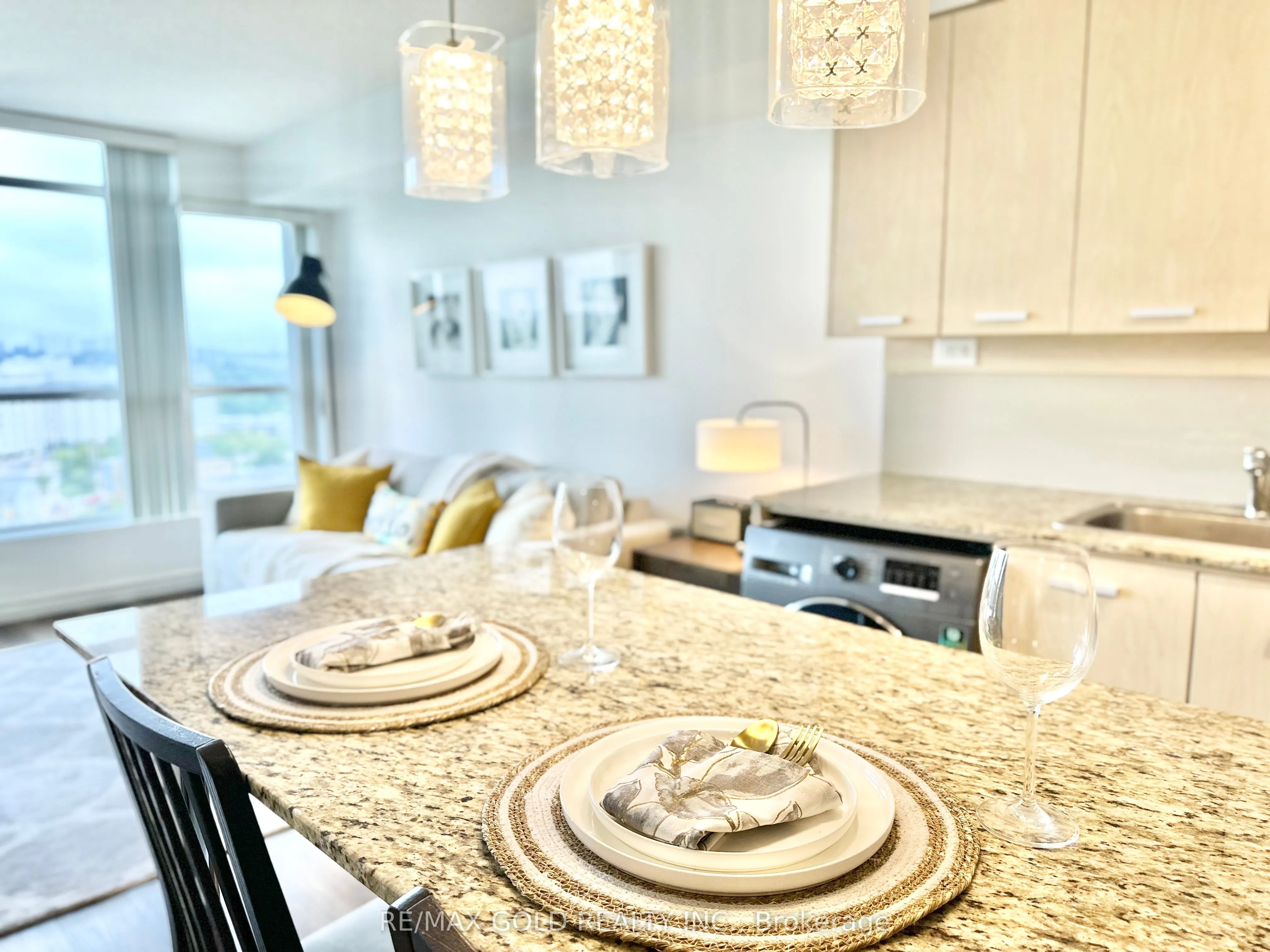 29 Singer Court, #1210