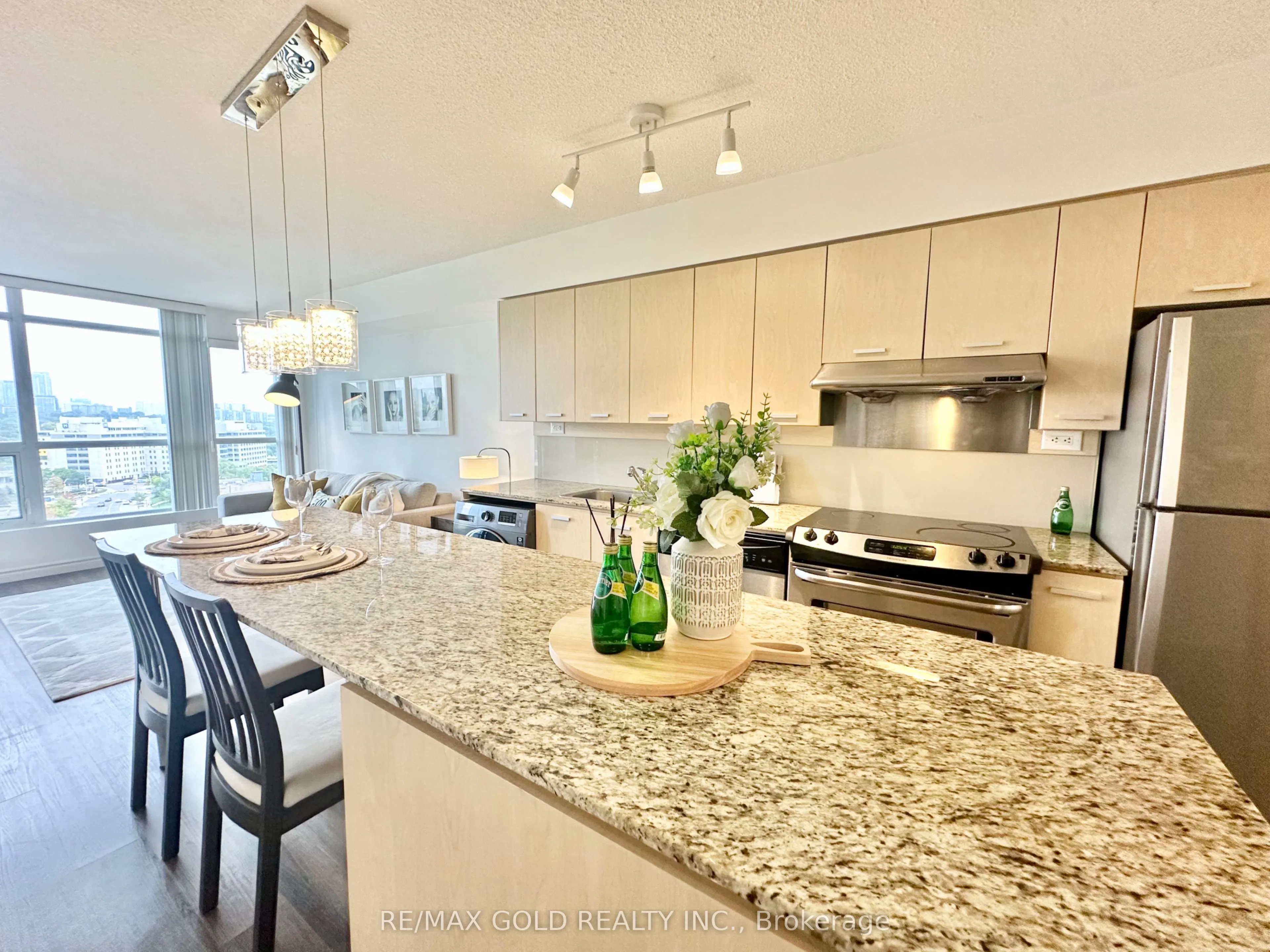 29 Singer Court, #1210