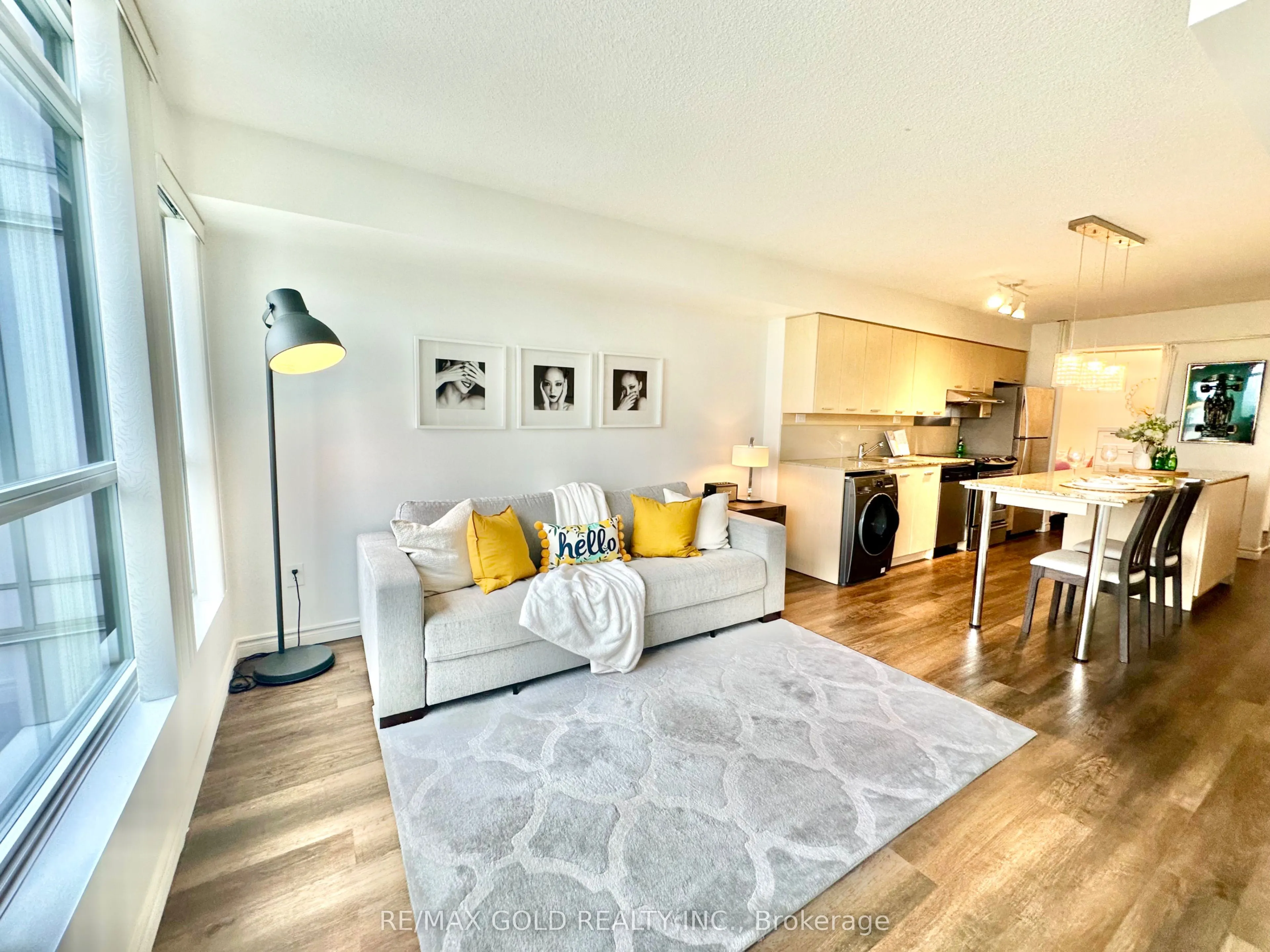 29 Singer Court, #1210