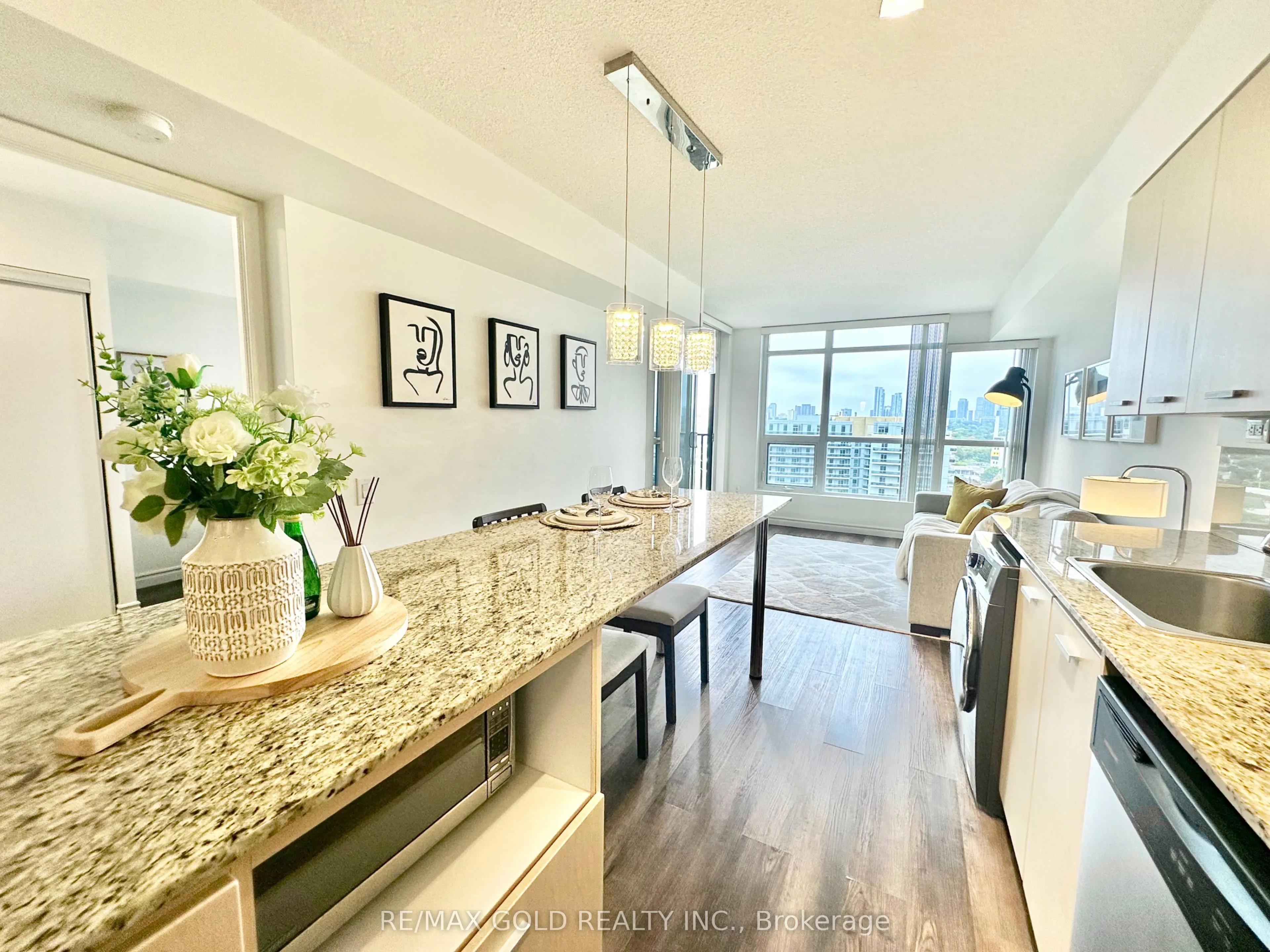 29 Singer Court, #1210