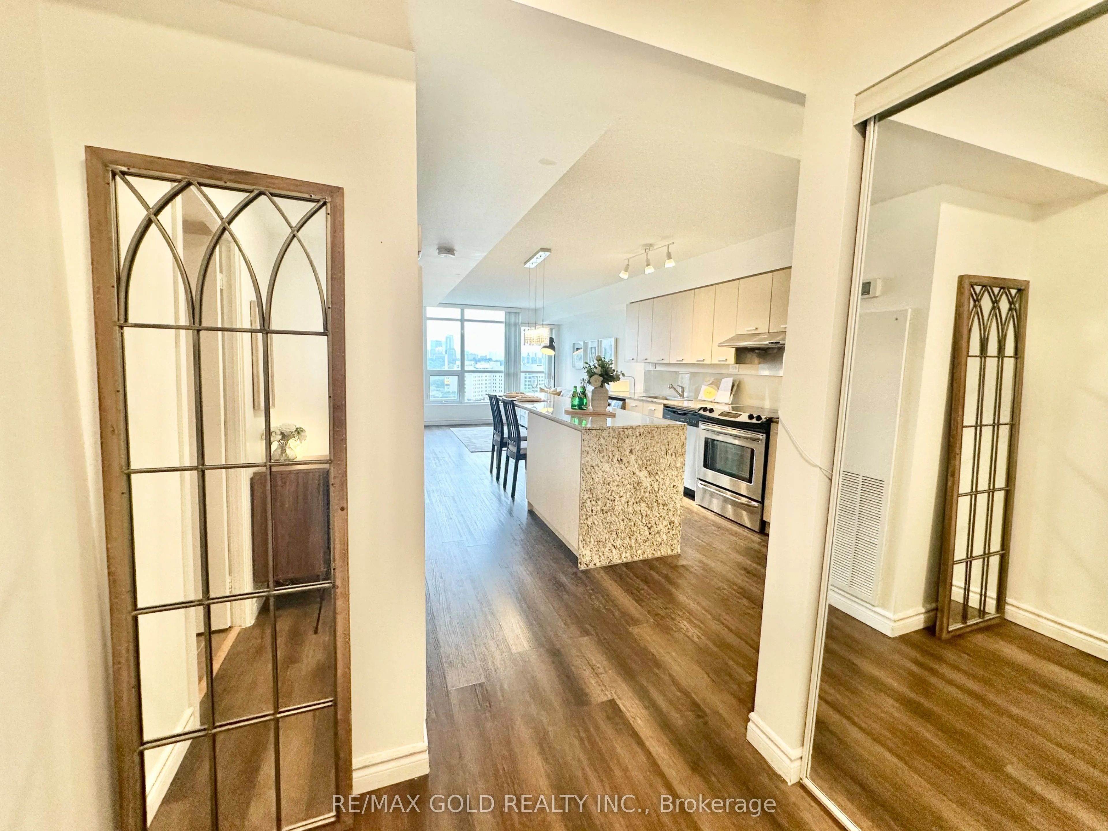 29 Singer Court, #1210