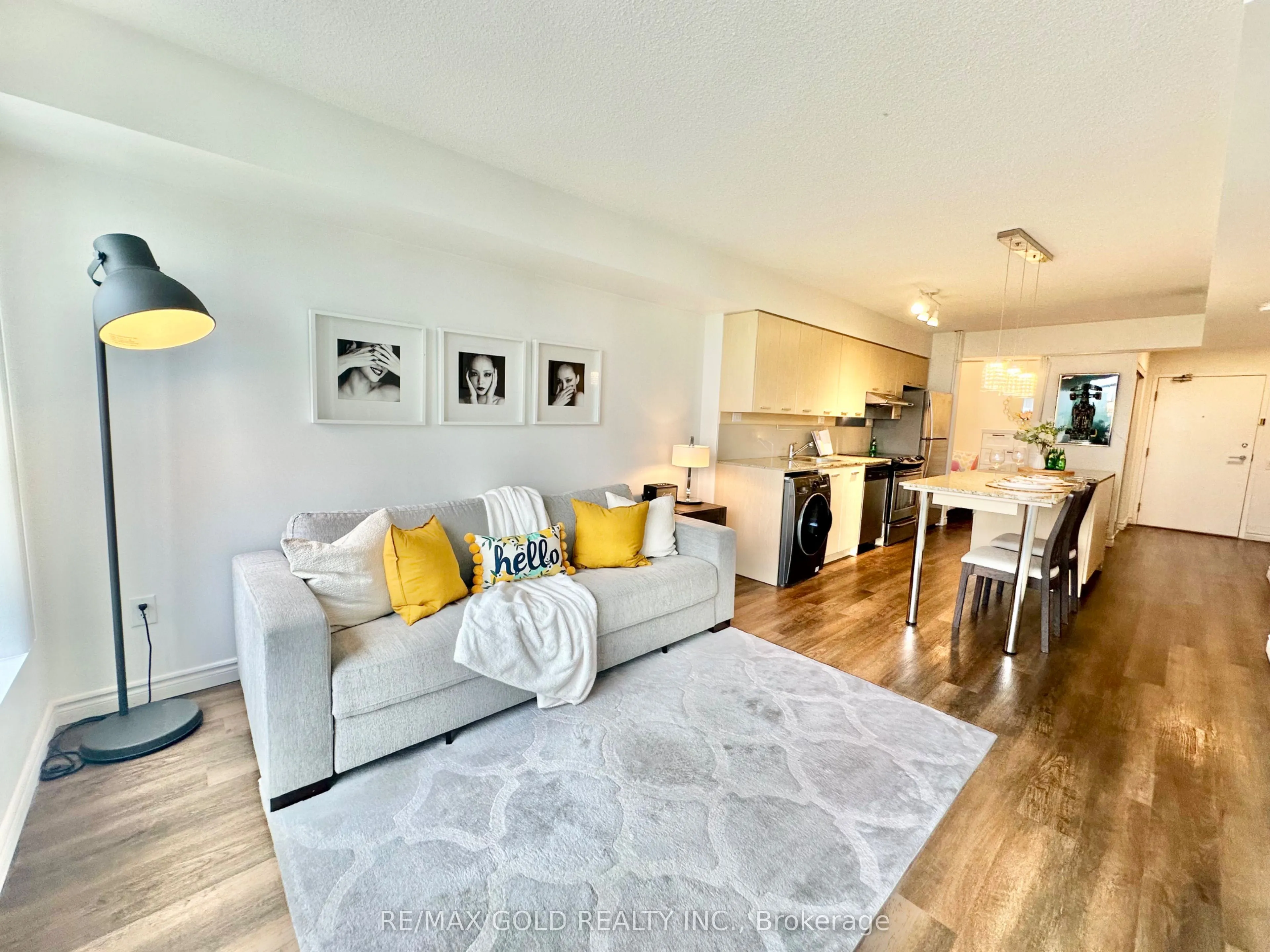 29 Singer Court, #1210