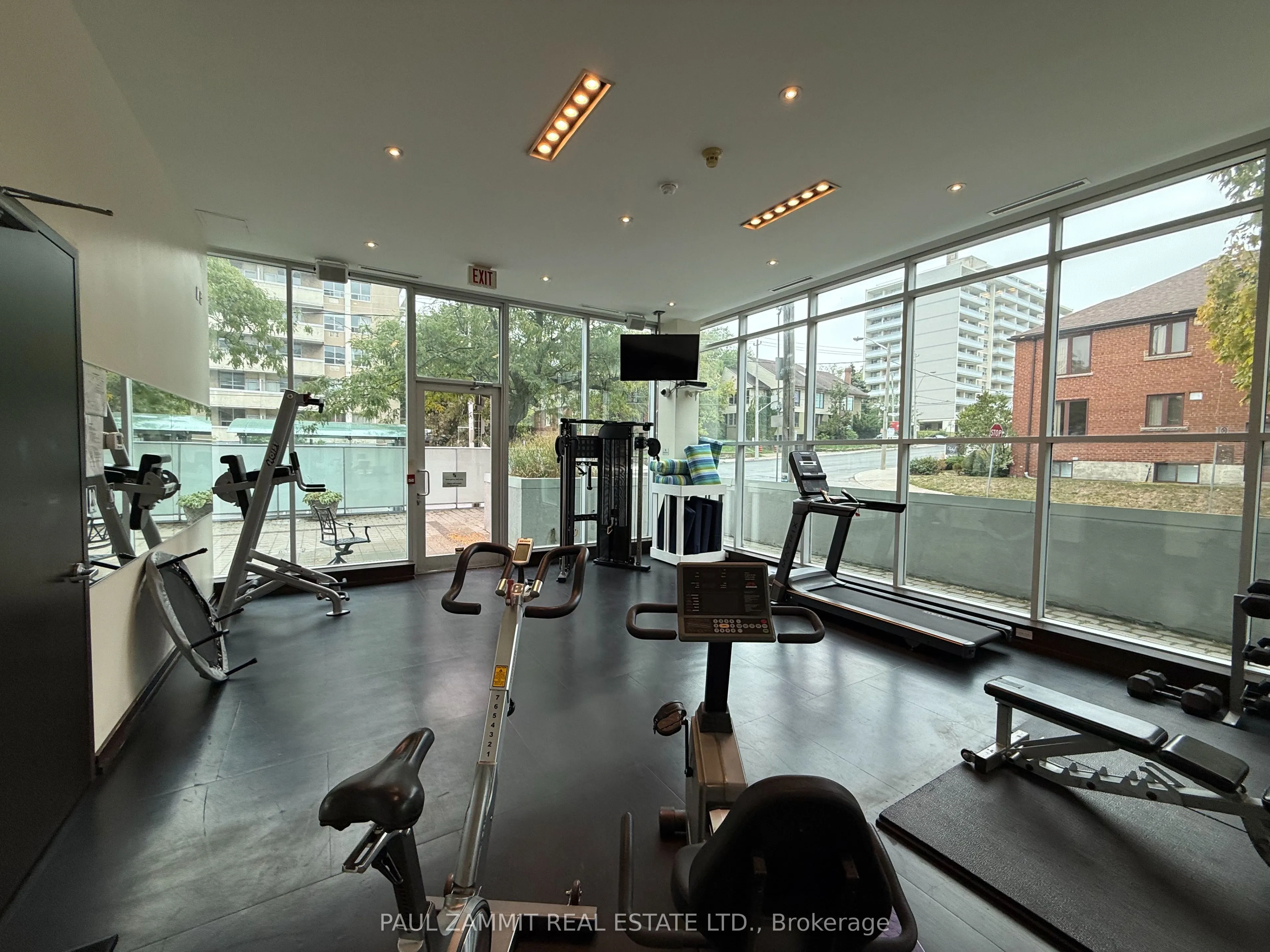 562 Eglinton Avenue E, #402