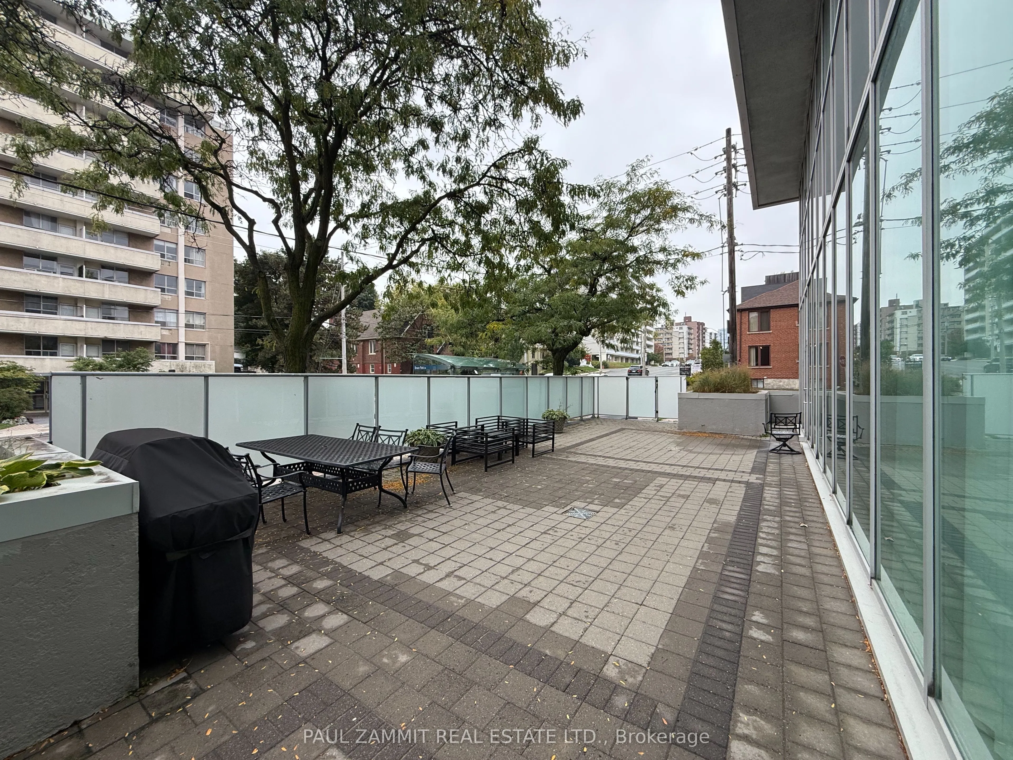 562 Eglinton Avenue E, #402