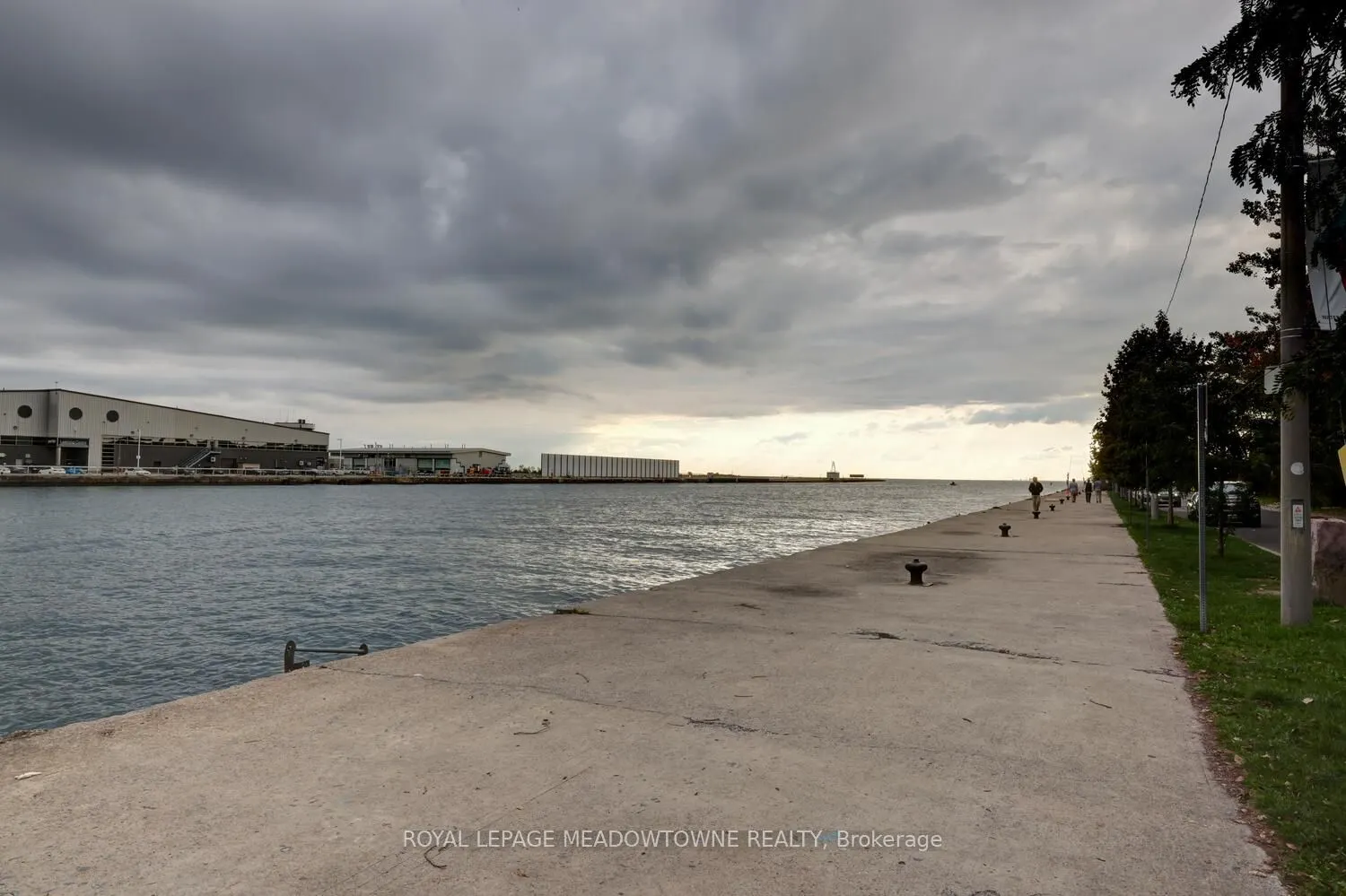 600 Queens Quay, #633