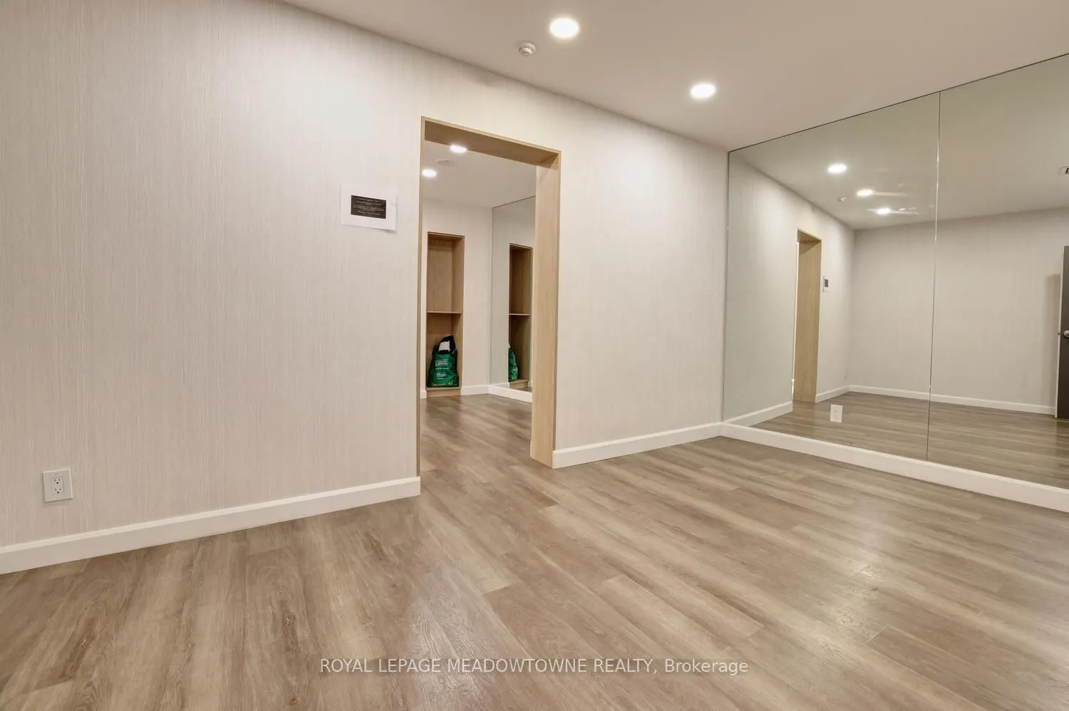 600 Queens Quay, #633