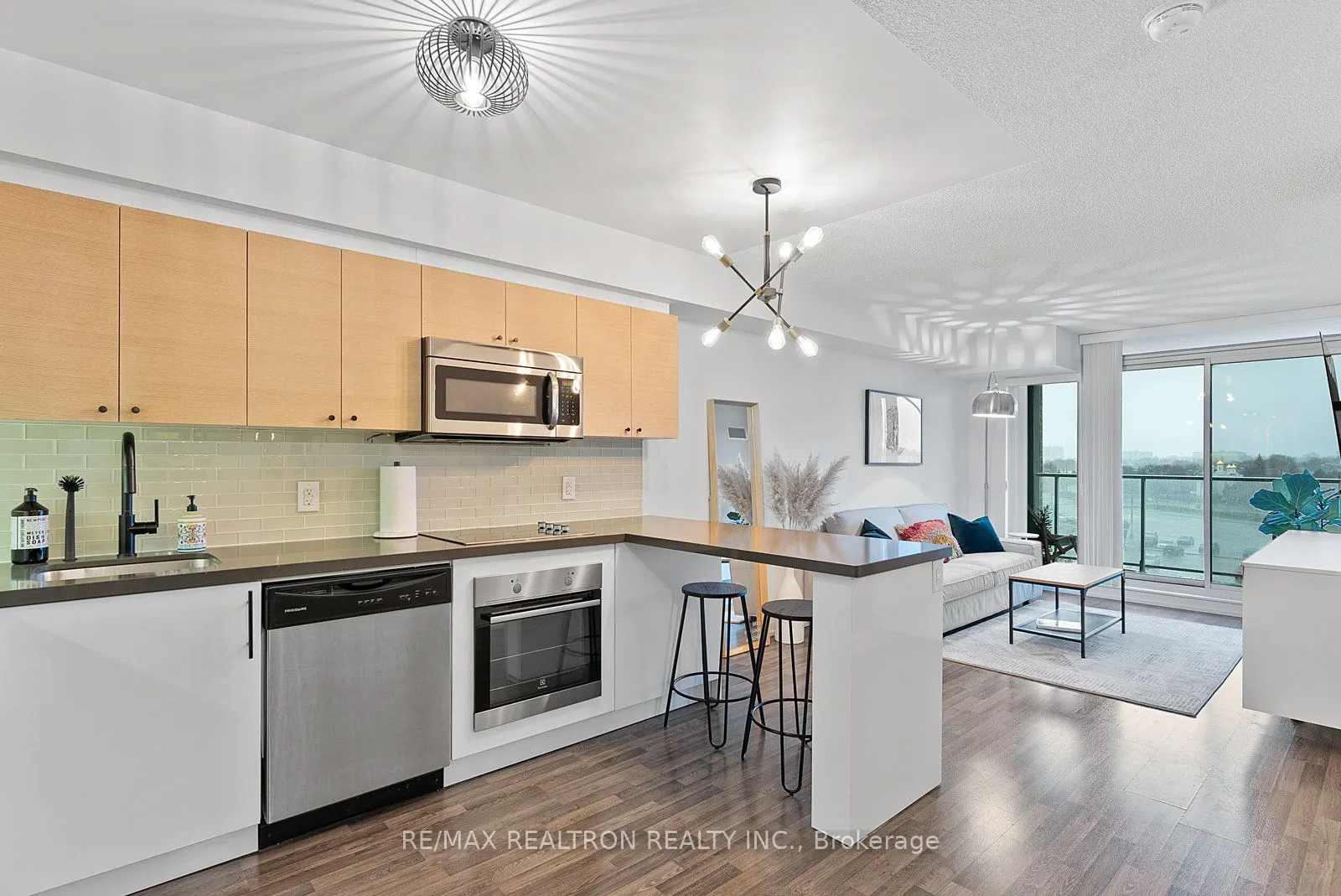555 Wilson Avenue, #E510