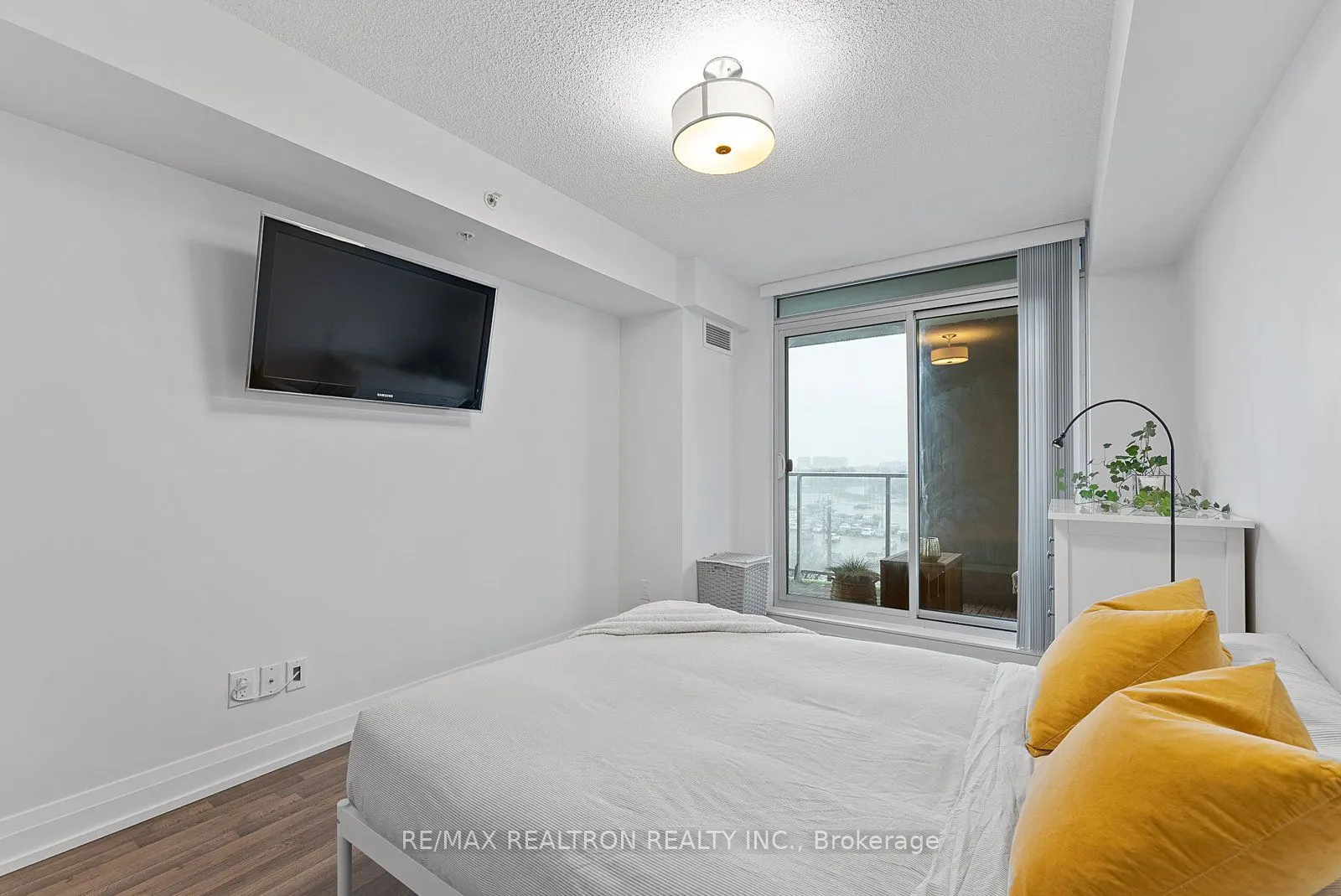 555 Wilson Avenue, #E510