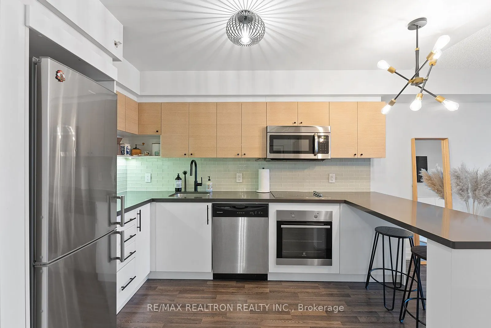 555 Wilson Avenue, #E510