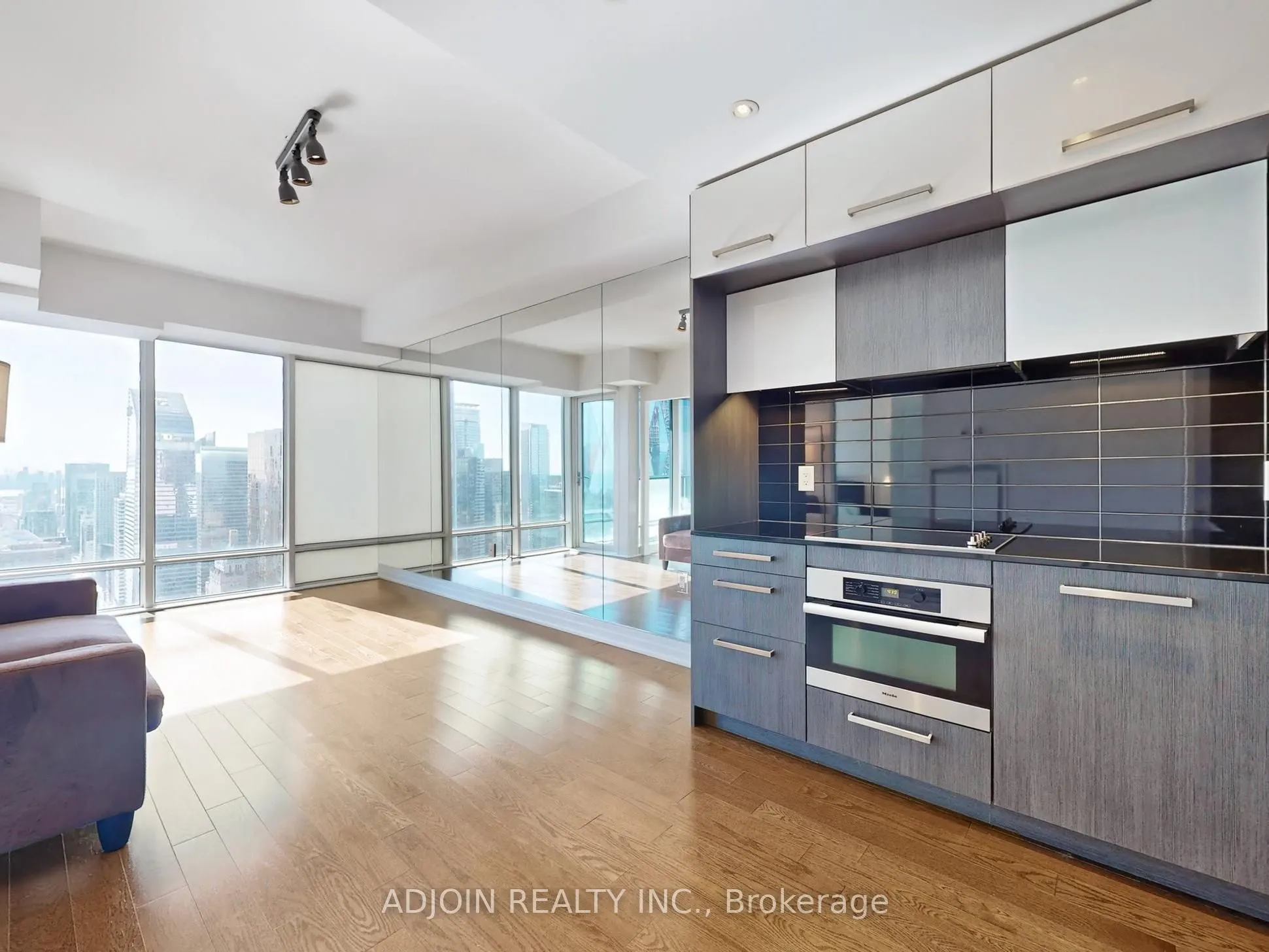 8 The Esplanade Avenue, #03