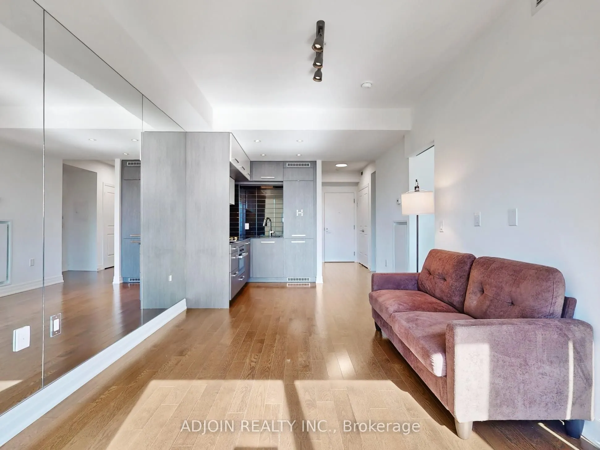 8 The Esplanade Avenue, #03