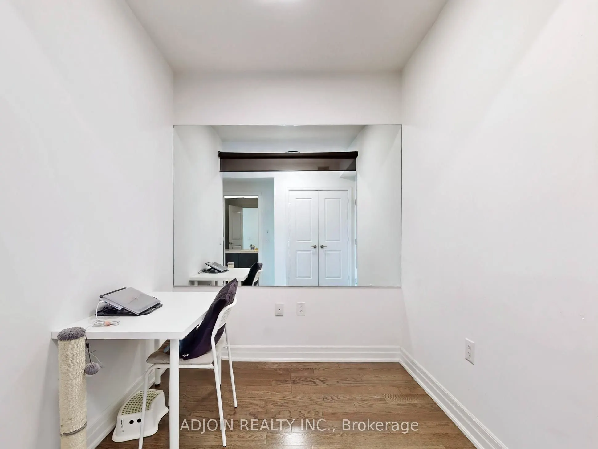 8 The Esplanade Avenue, #03