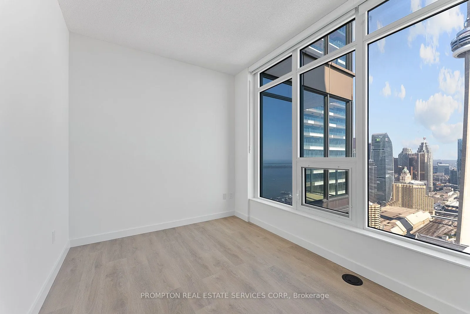 3 Concord Cityplace Way, #5910