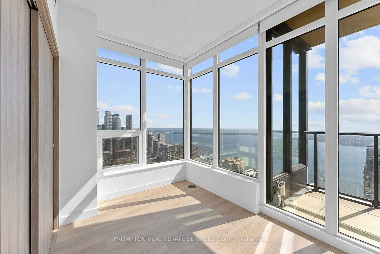 3 Concord Cityplace Way, #5910