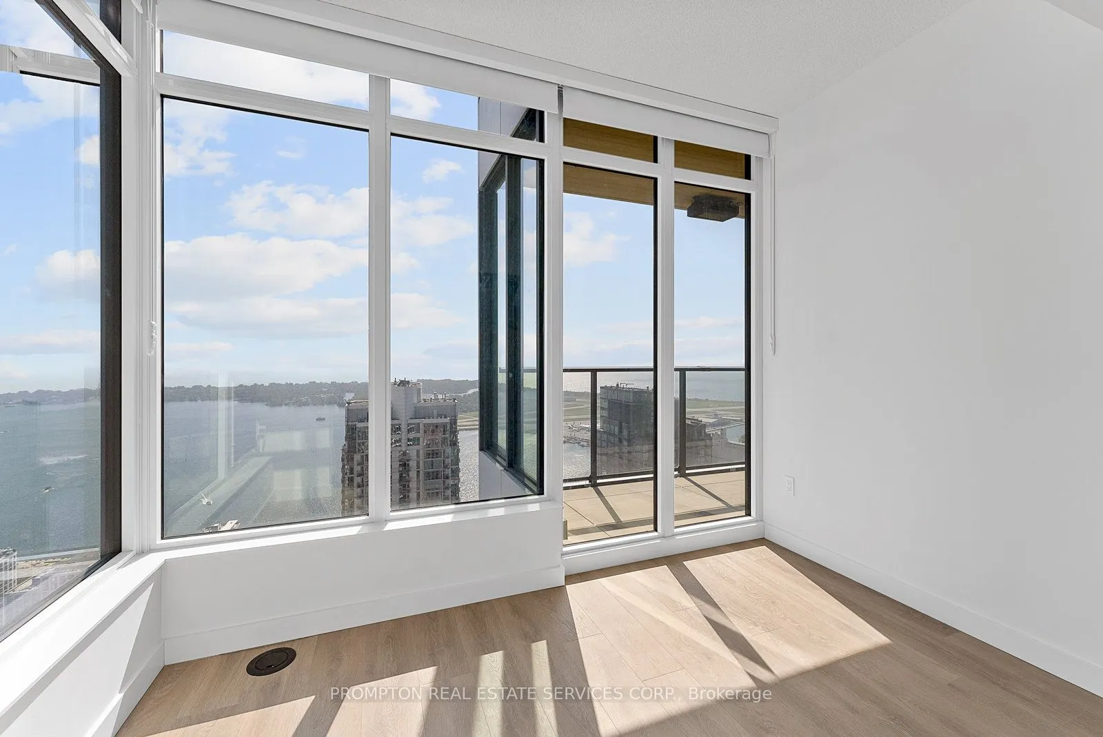 3 Concord Cityplace Way, #5910