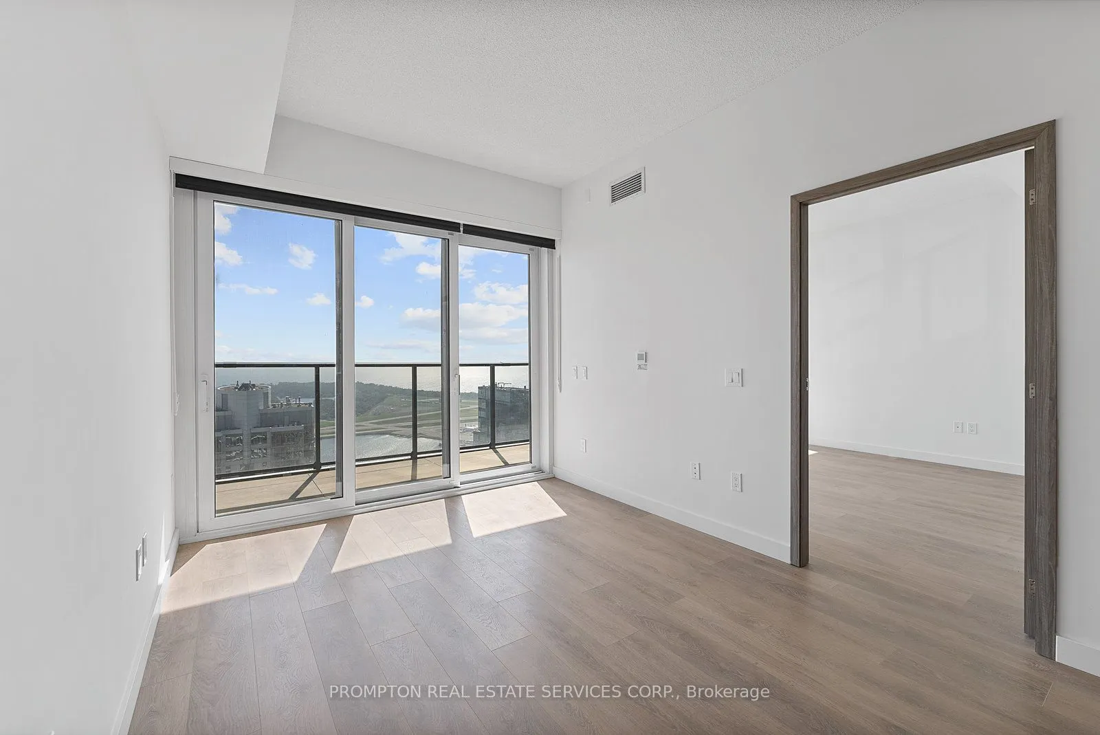 3 Concord Cityplace Way, #5910