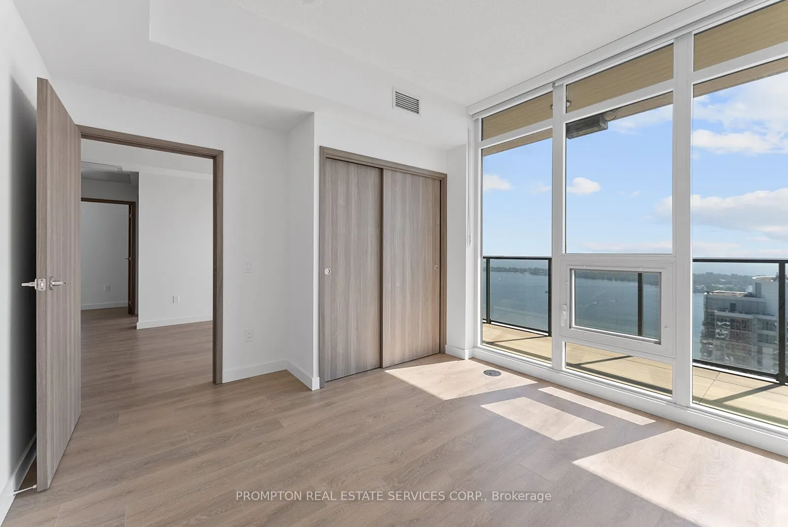 3 Concord Cityplace Way, #5910