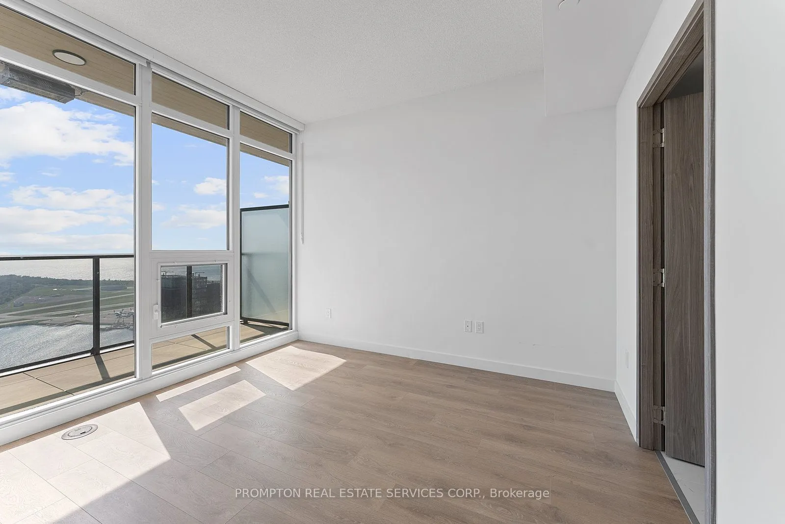 3 Concord Cityplace Way, #5910