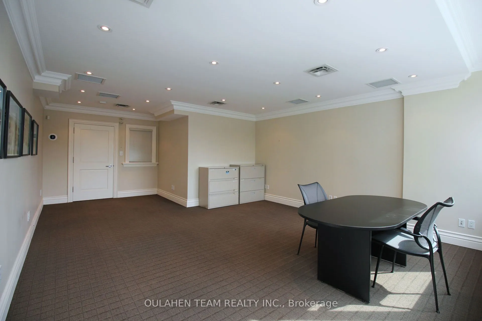 4685 Yonge Street, #202