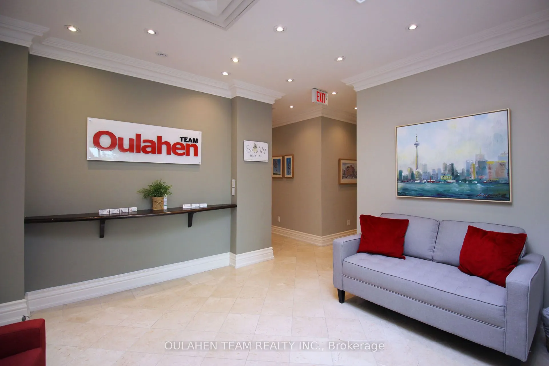 4685 Yonge Street, #202