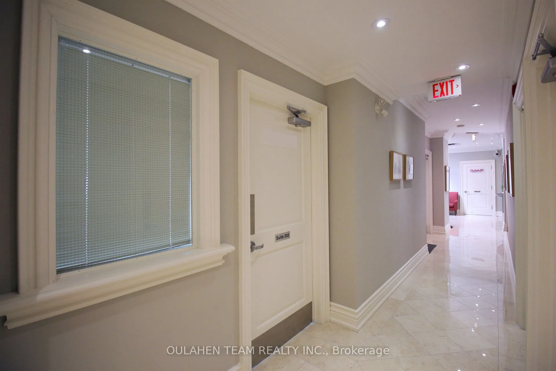 4685 Yonge Street, #202