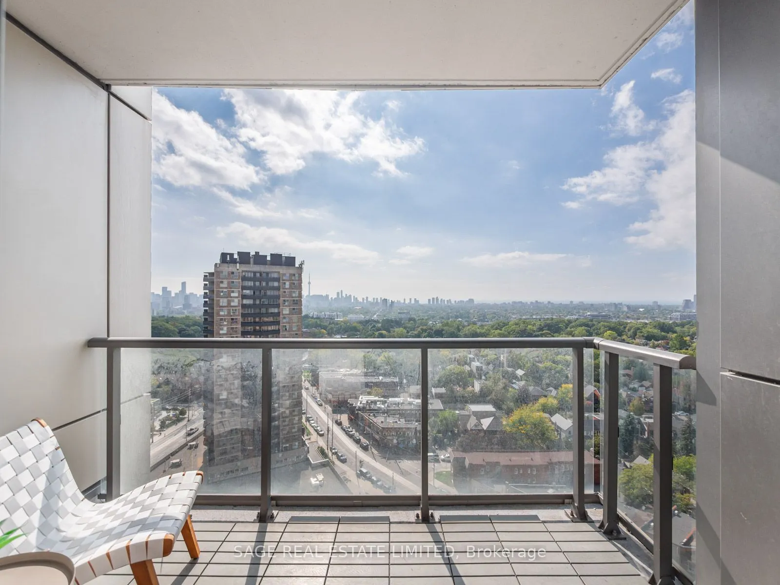 530 St Clair Avenue W, #1708