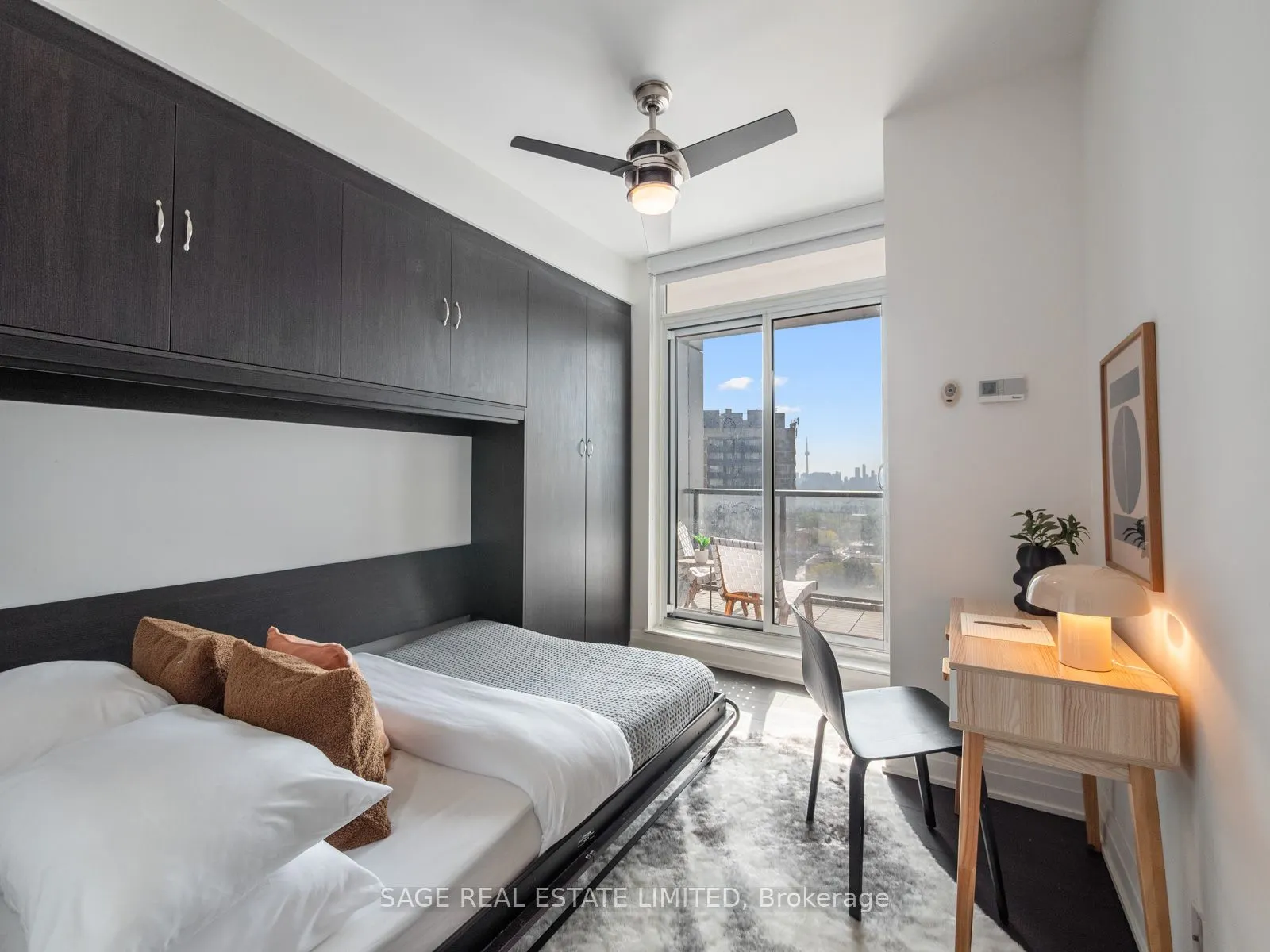 530 St Clair Avenue W, #1708