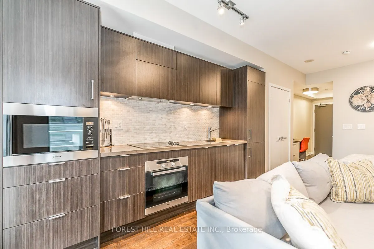 21 Widmer Street, #1003