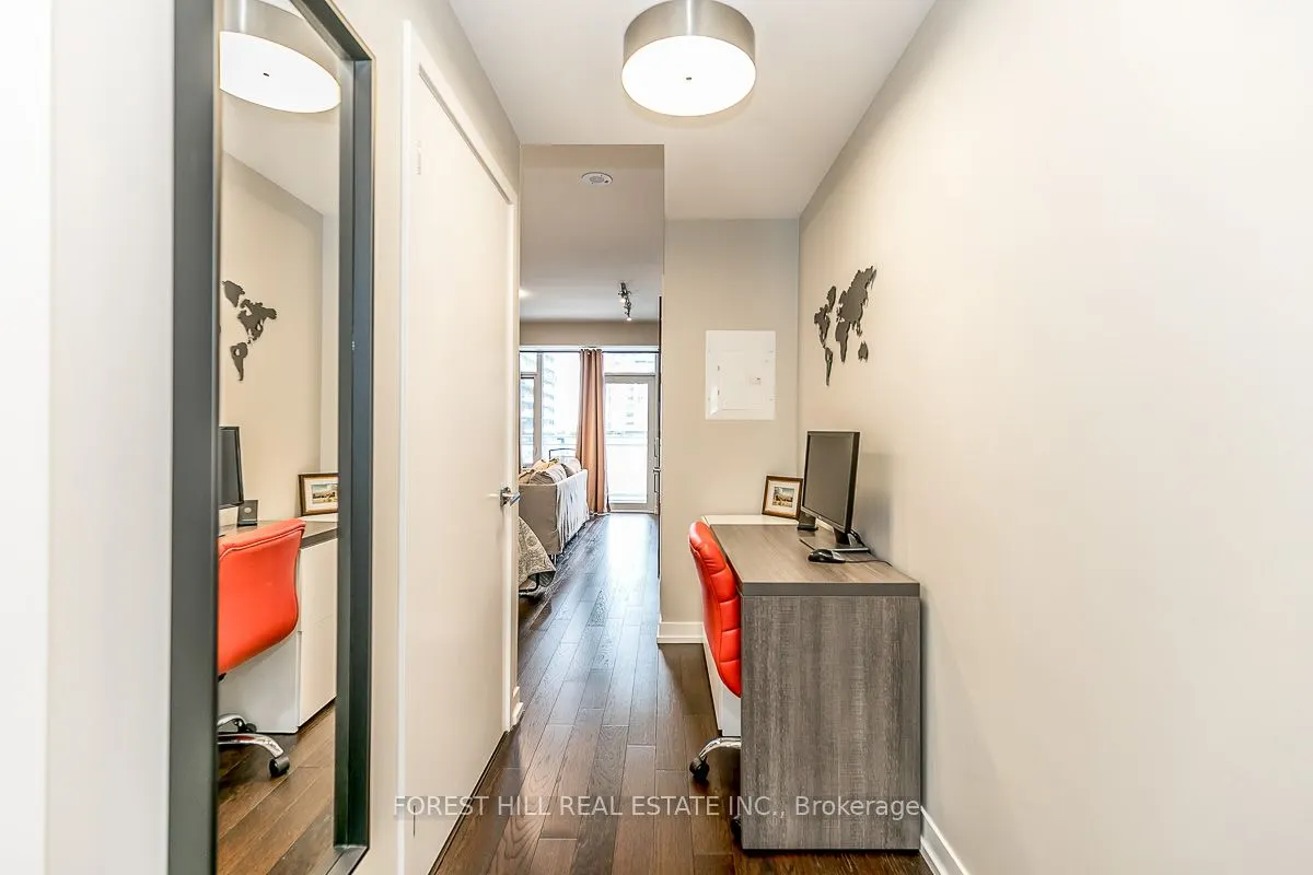 21 Widmer Street, #1003