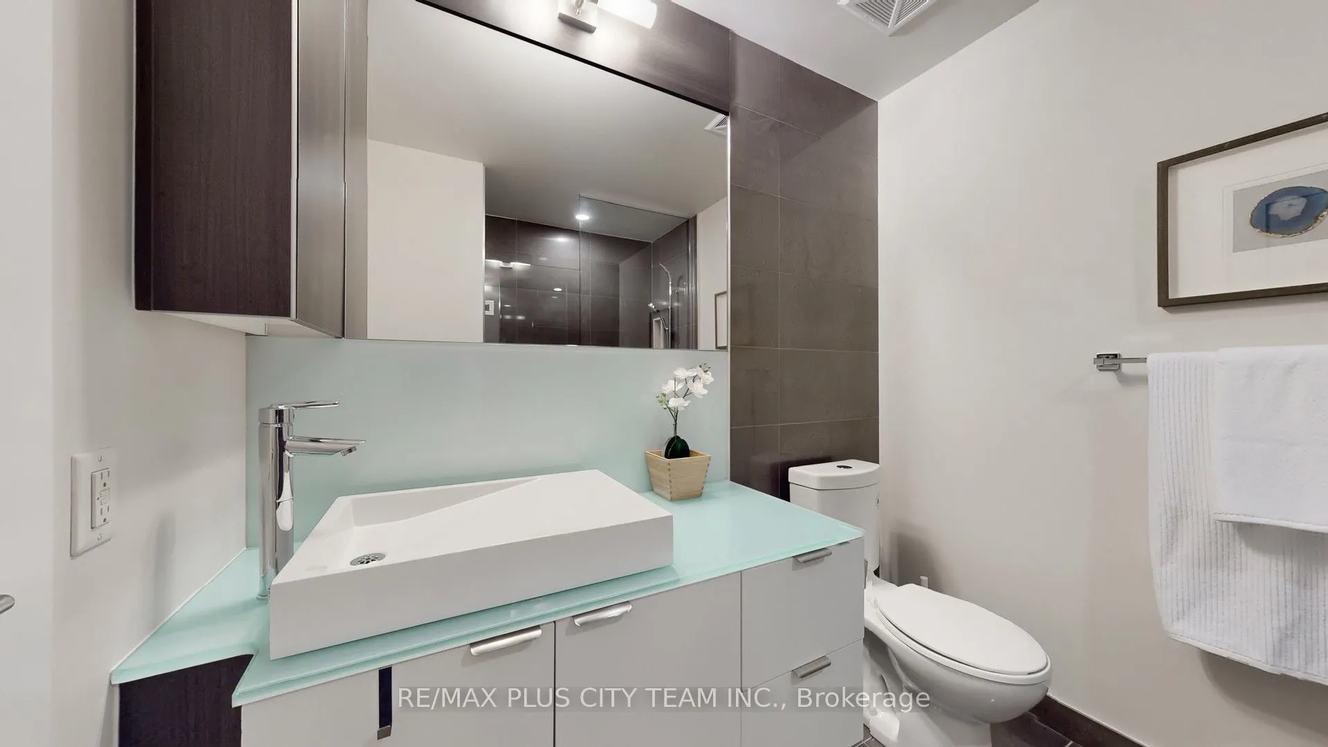 300 Front Street, #4311