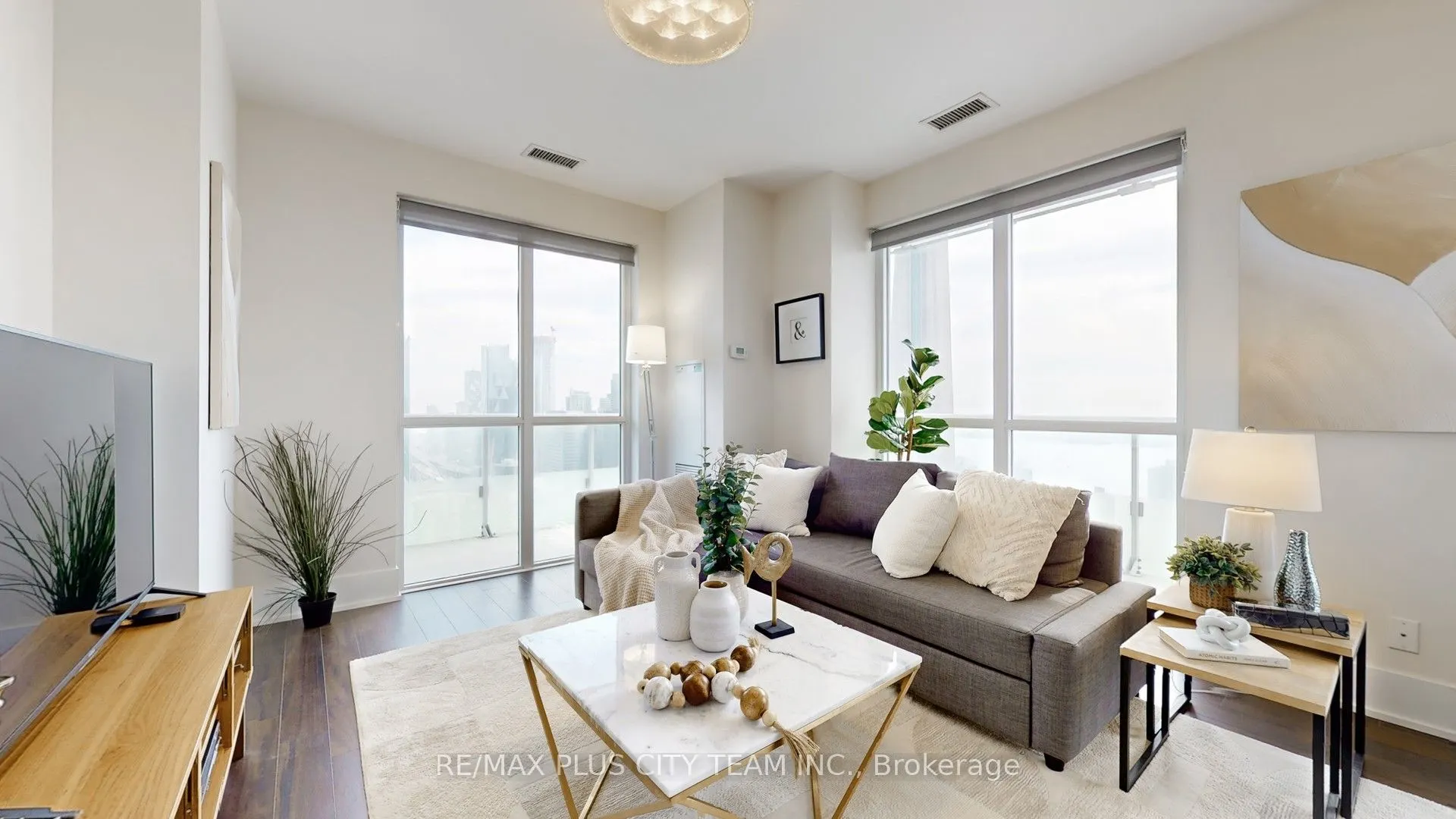 300 Front Street, #4311