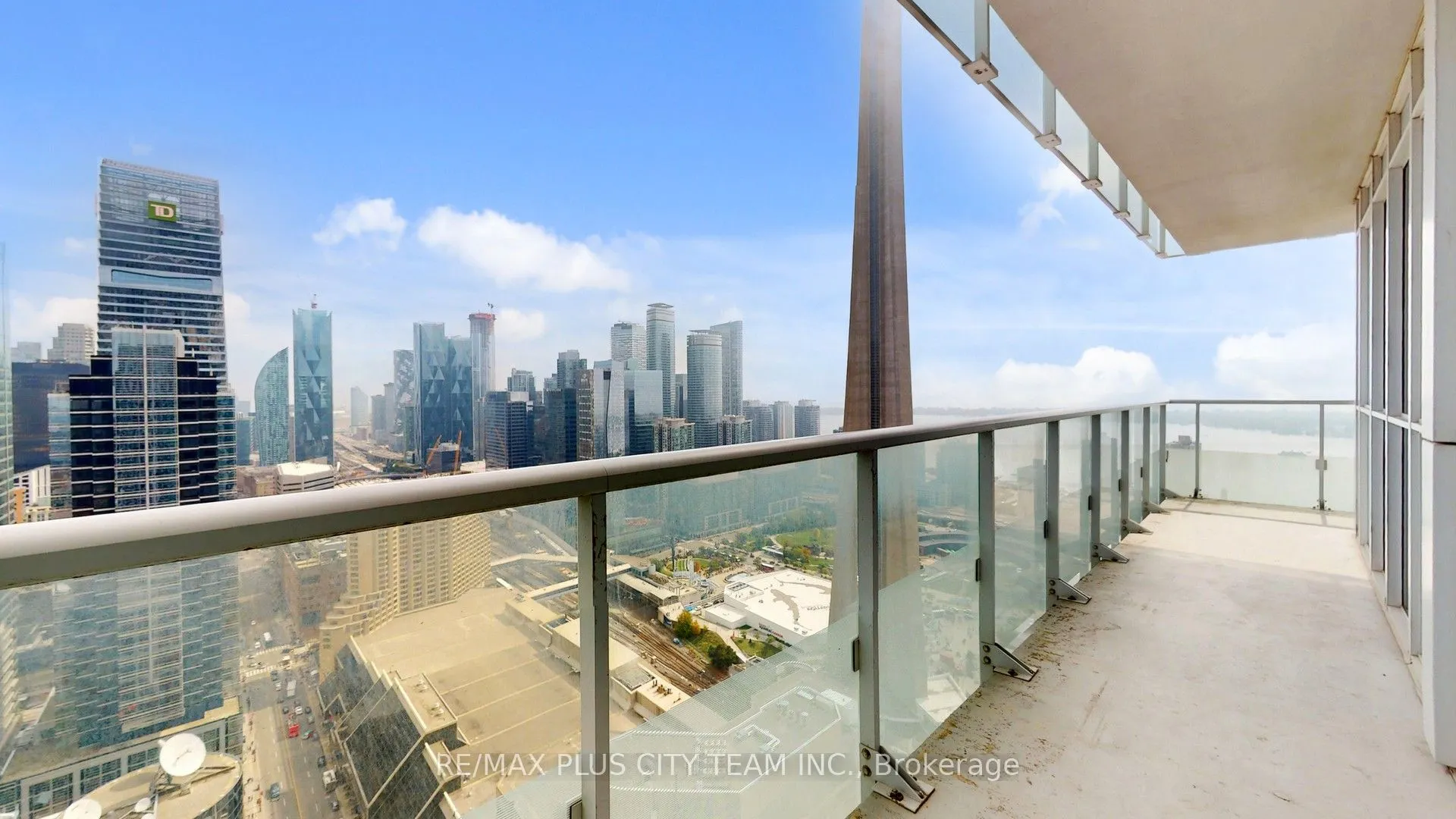 300 Front Street, #4311