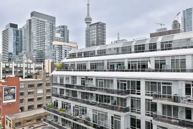 39 Brant Street, #915