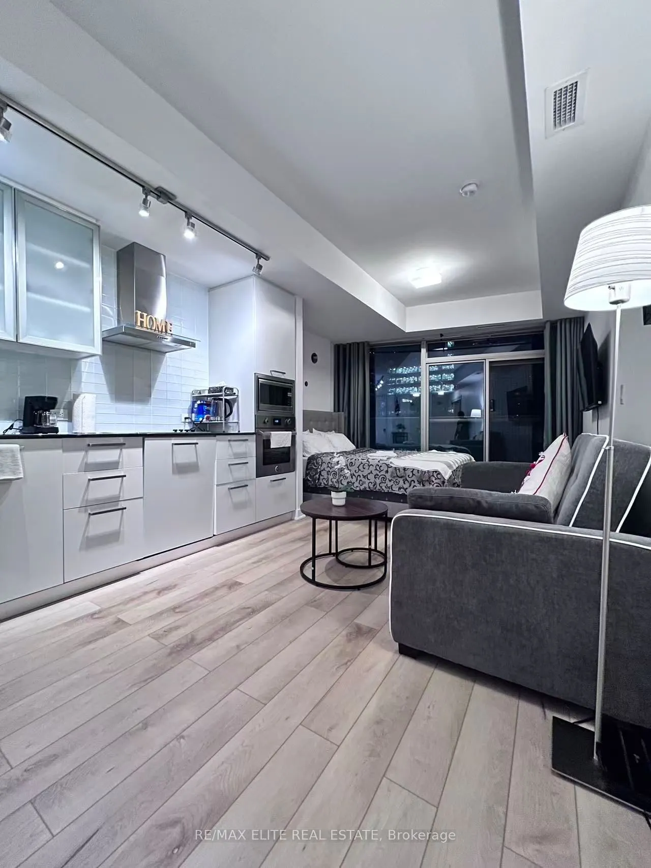 12 York Street, #2108