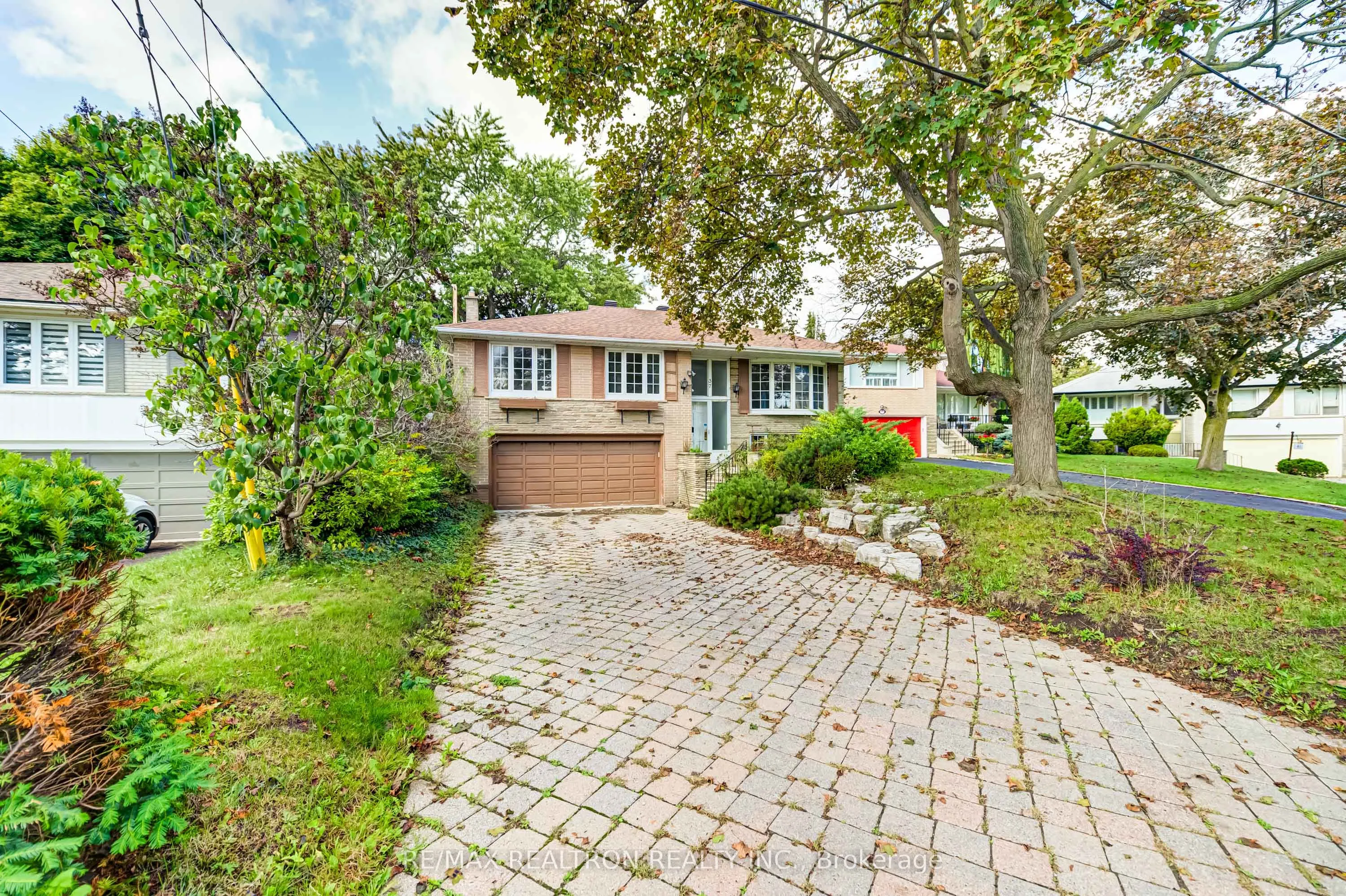 37 Canary Crescent
