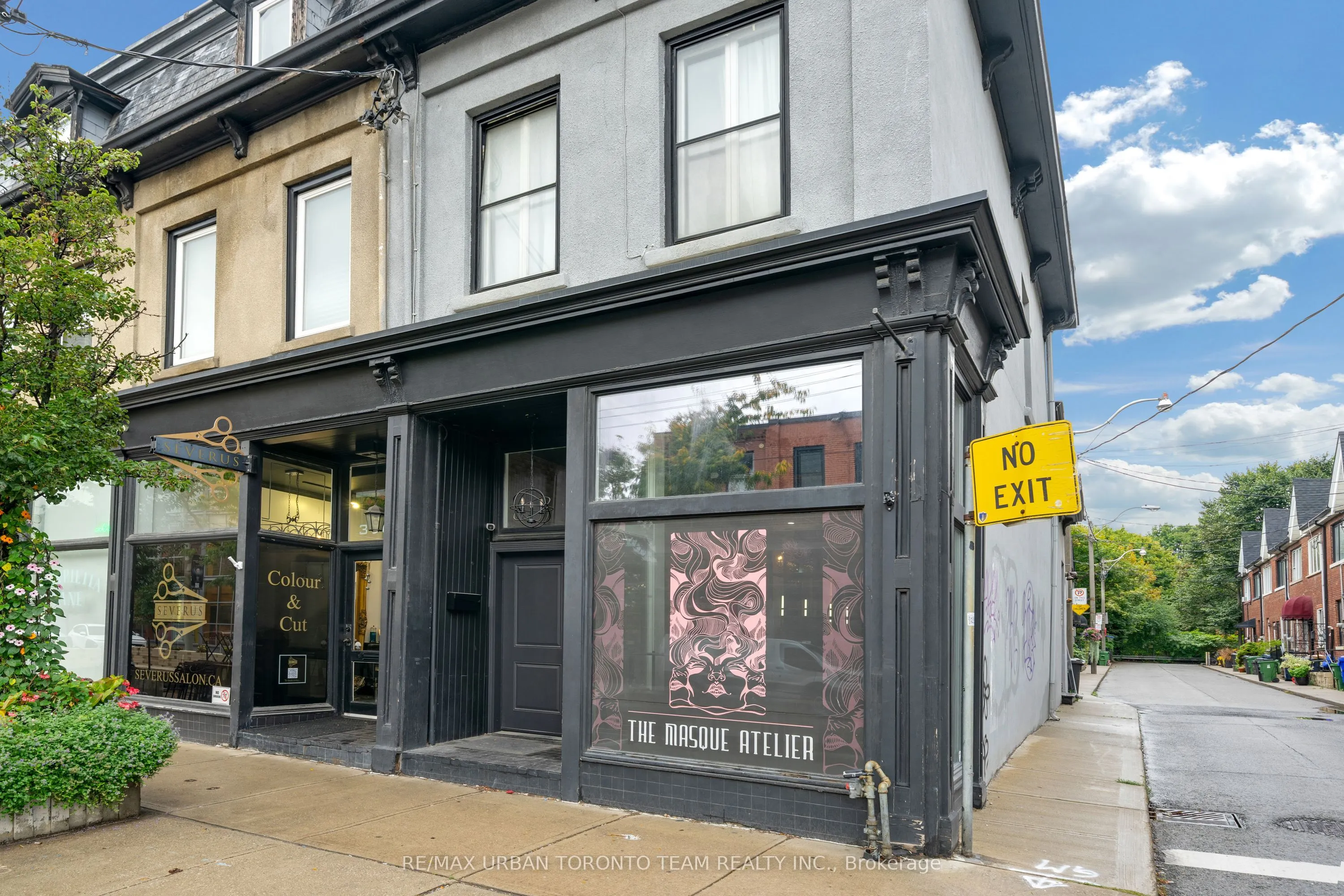398 King Street E