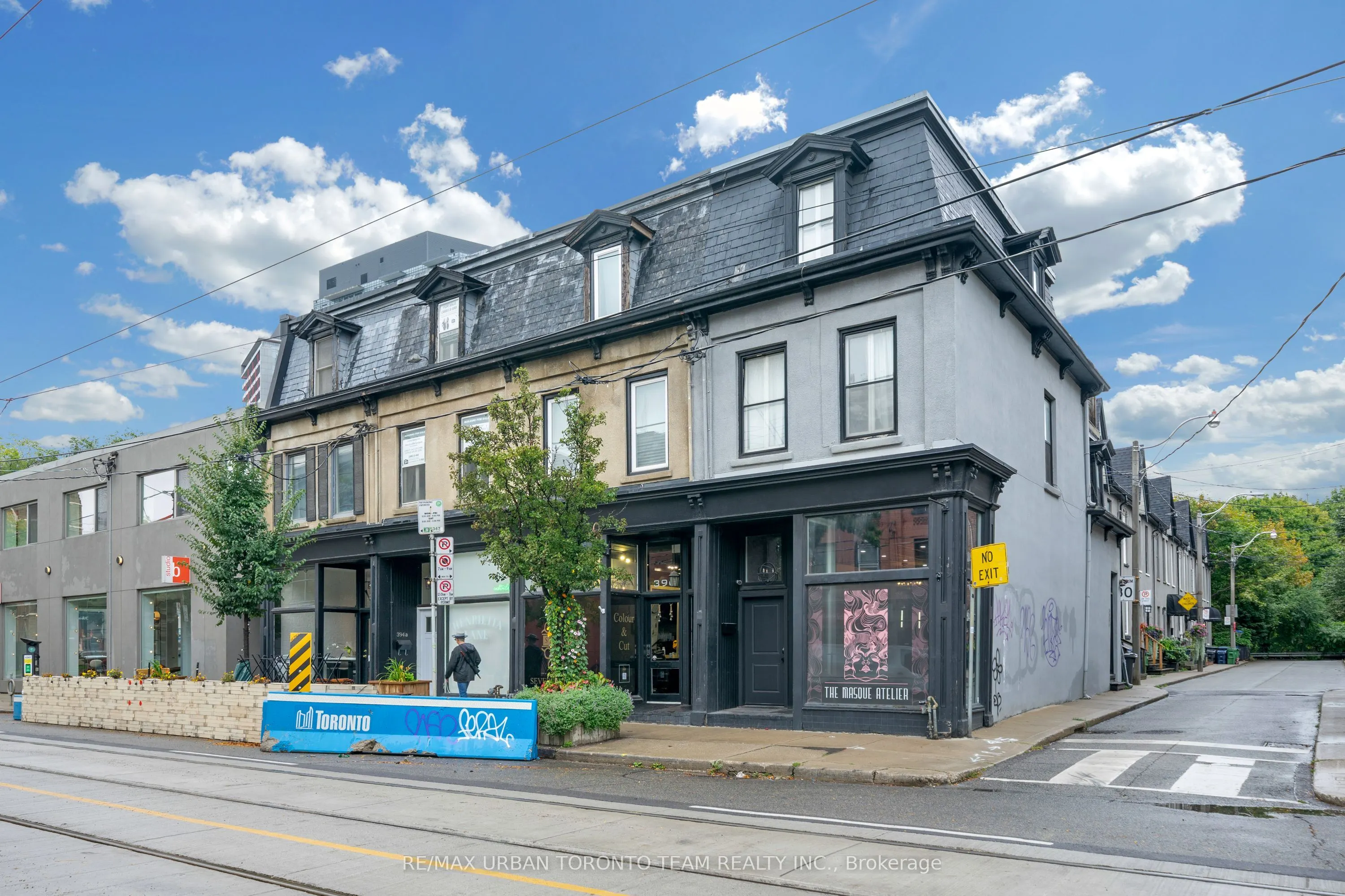 398 King Street E