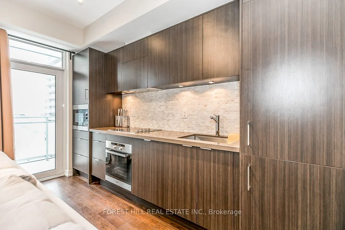 21 Widmer Street, #1003