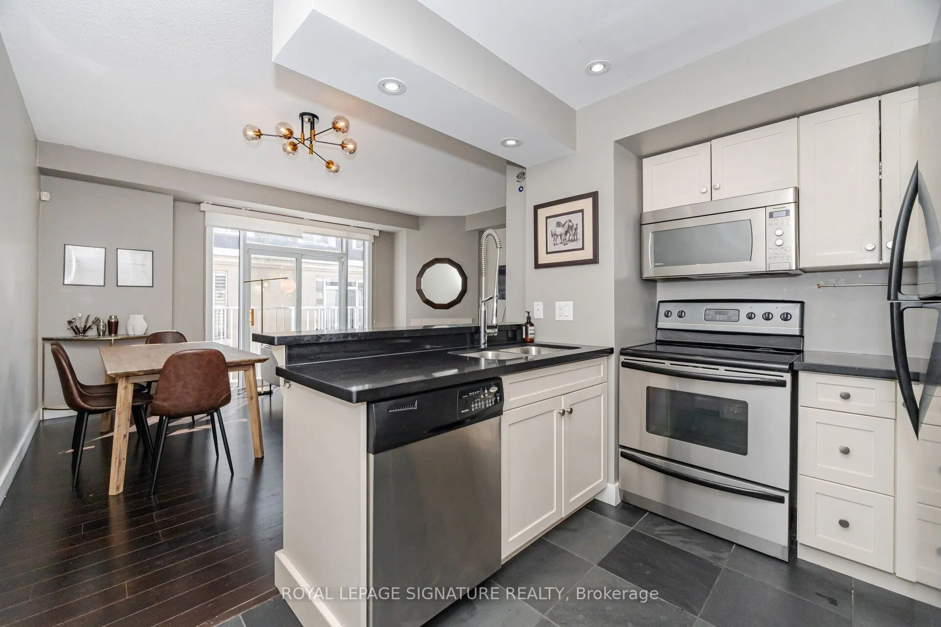 36 Stadium Road, #557