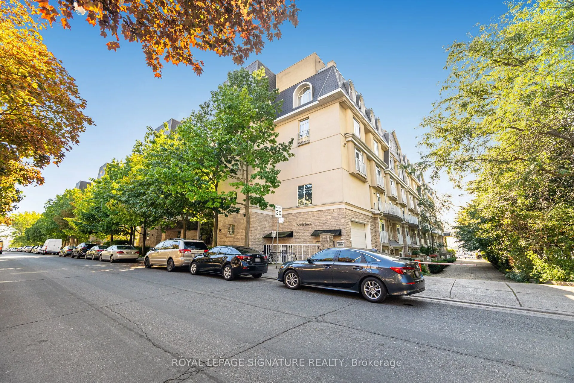 36 Stadium Road, #557