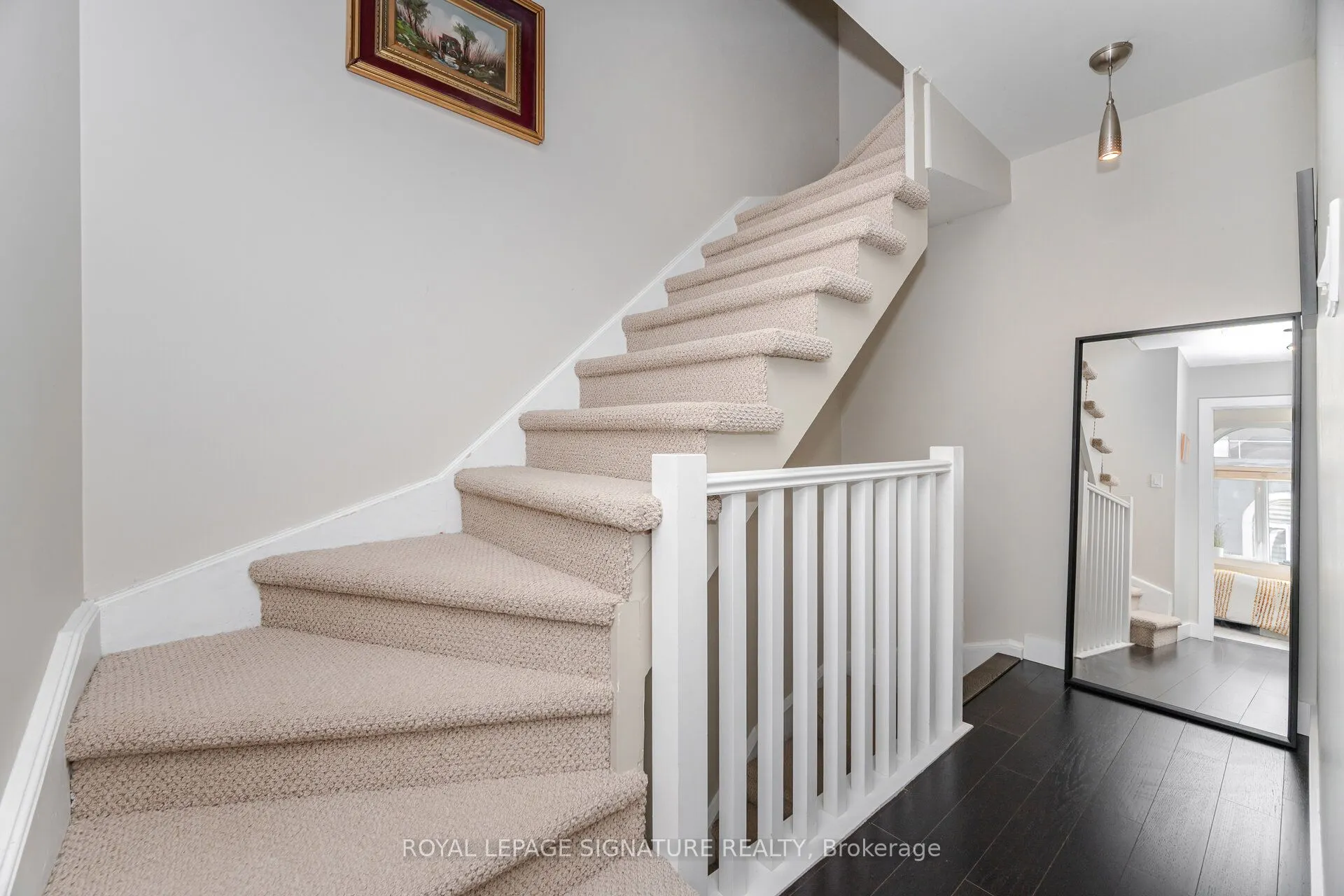 36 Stadium Road, #557