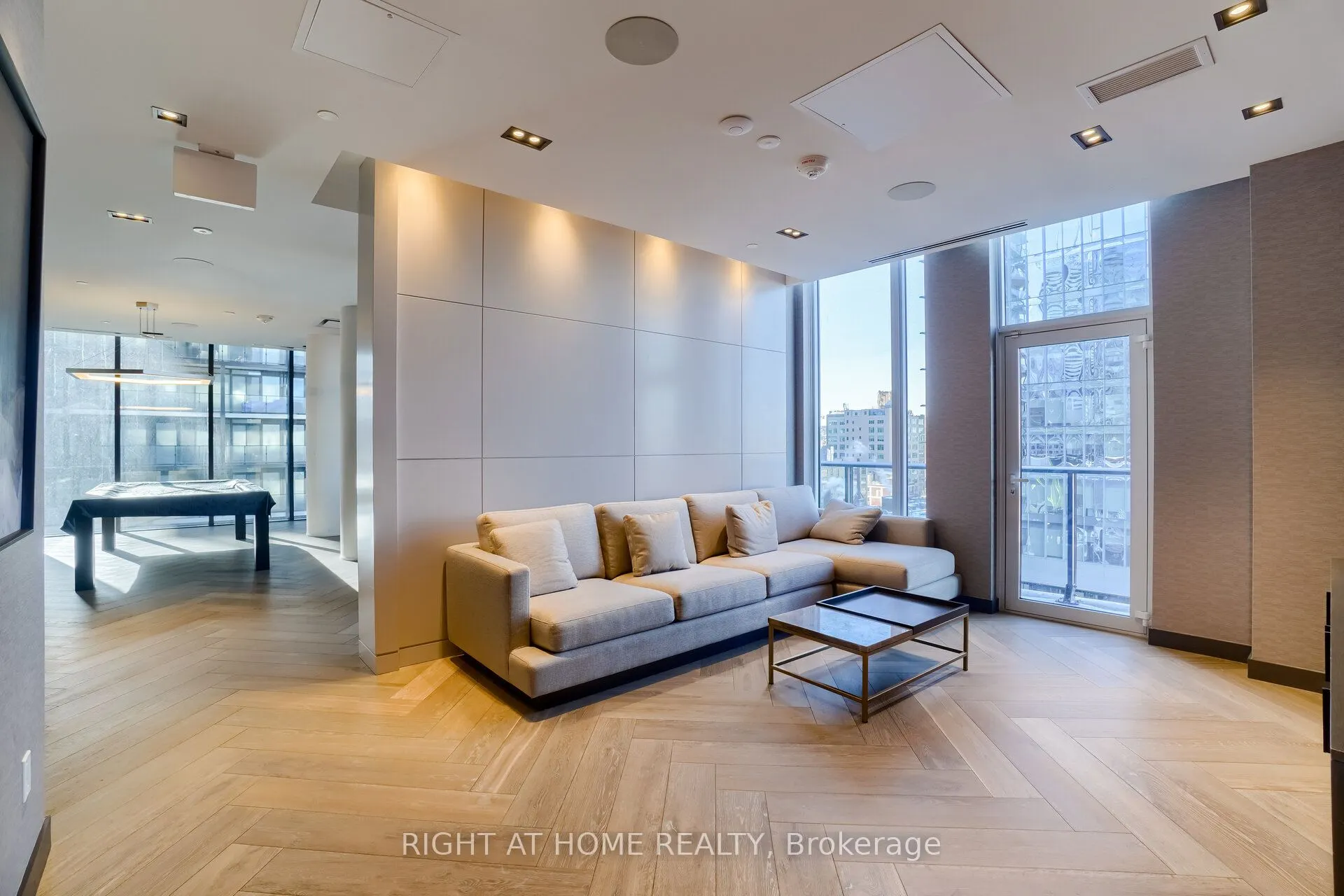 330 Richmond Street W, #2301