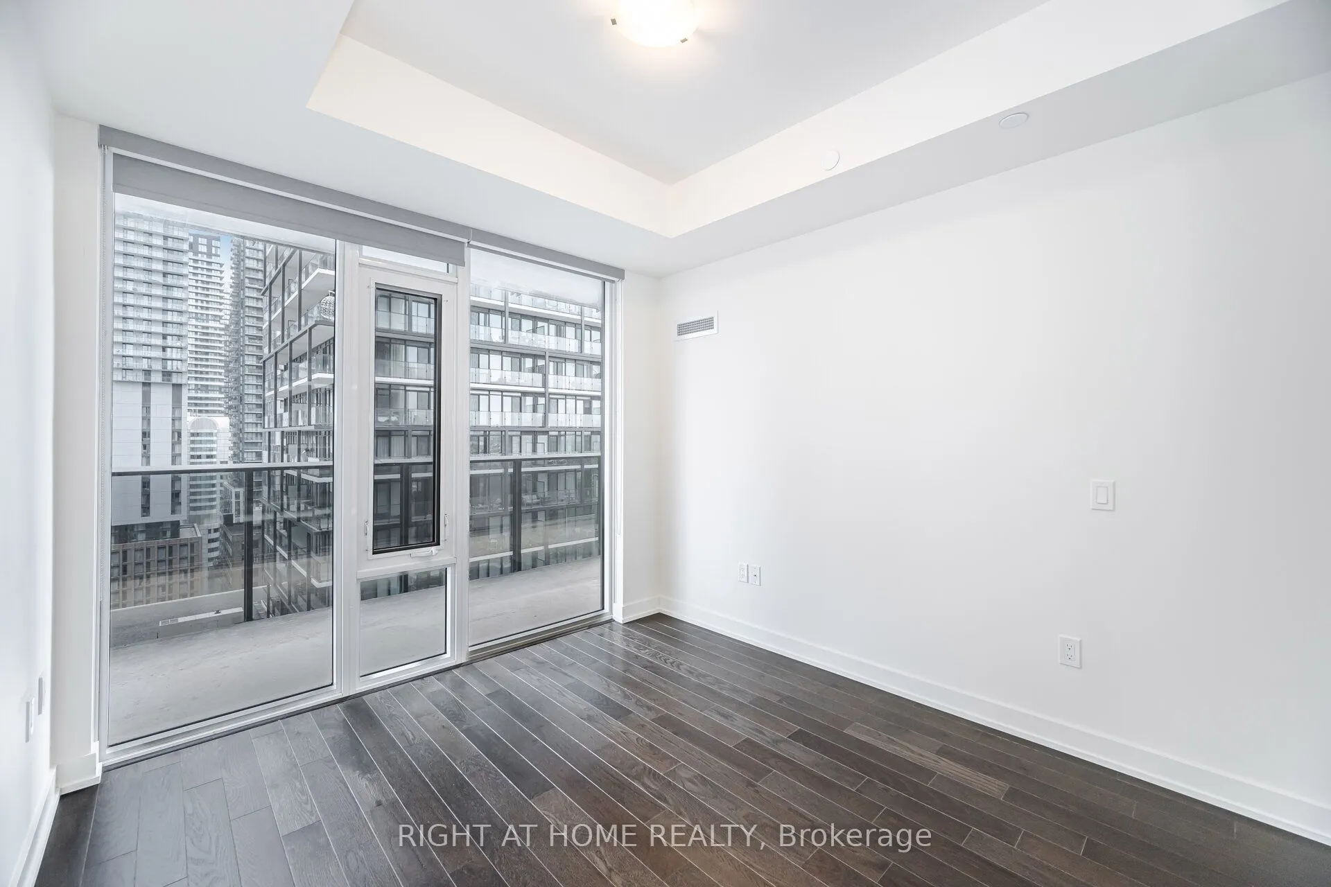 330 Richmond Street W, #2301