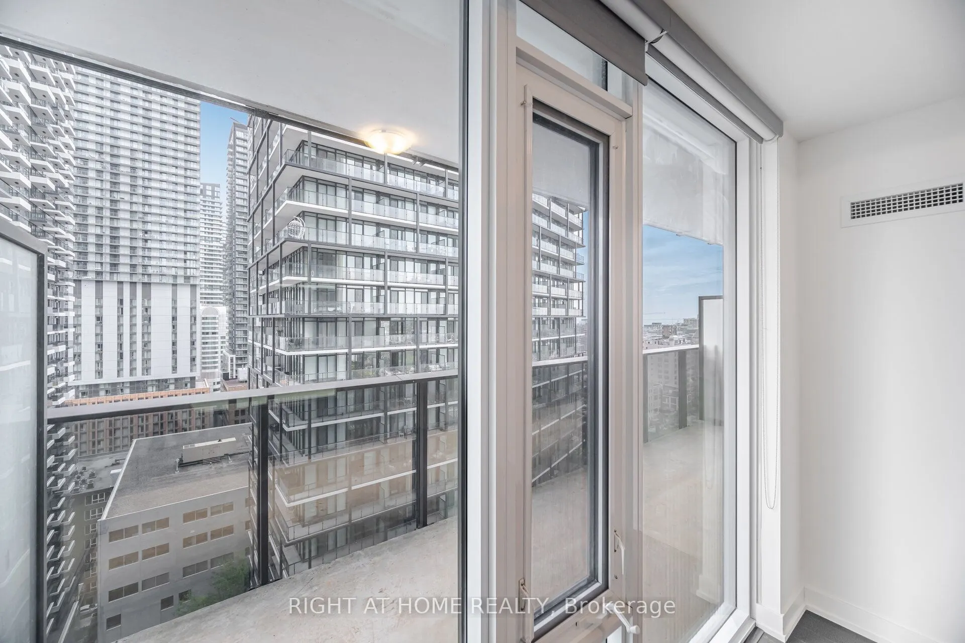 330 Richmond Street W, #2301