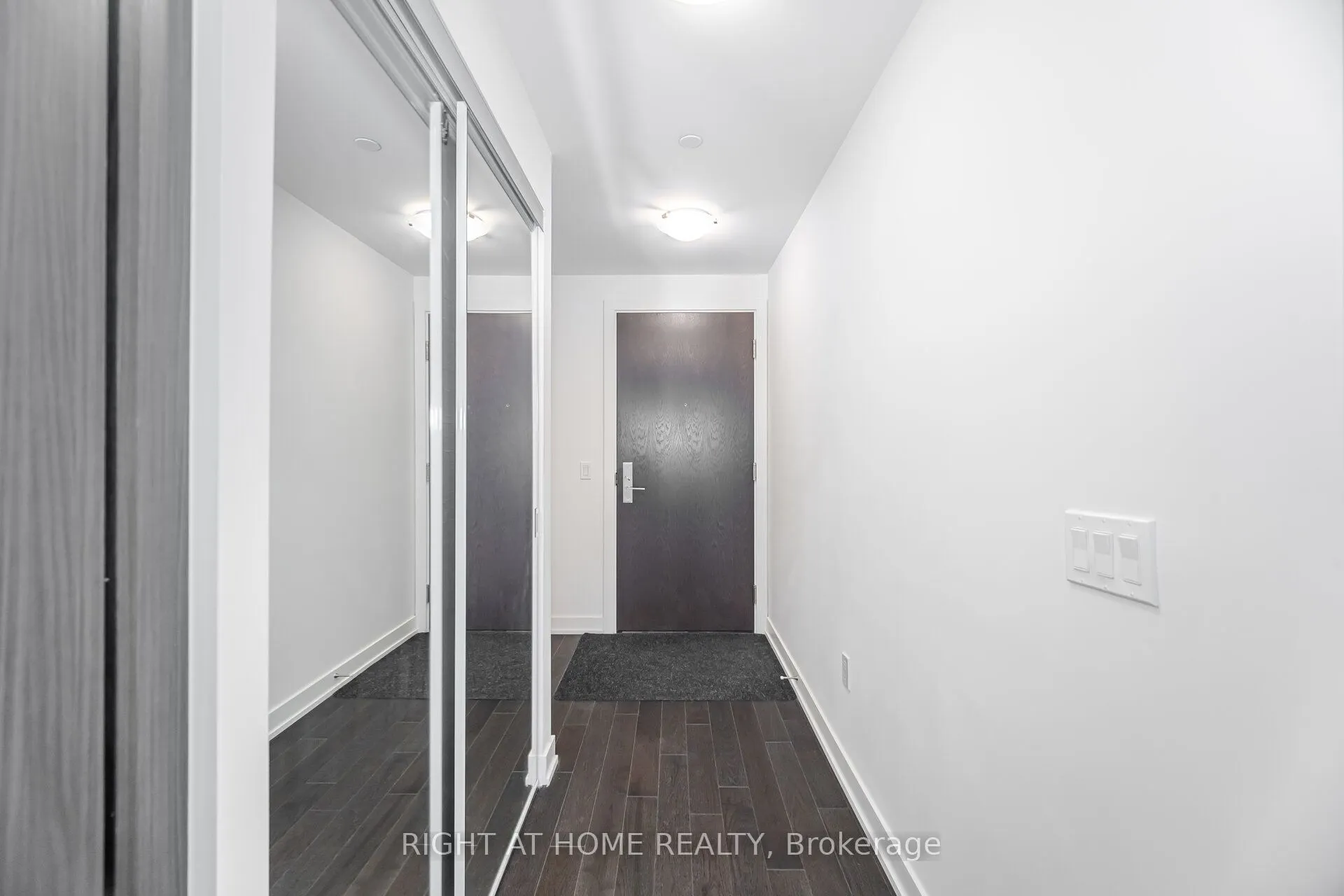 330 Richmond Street W, #2301