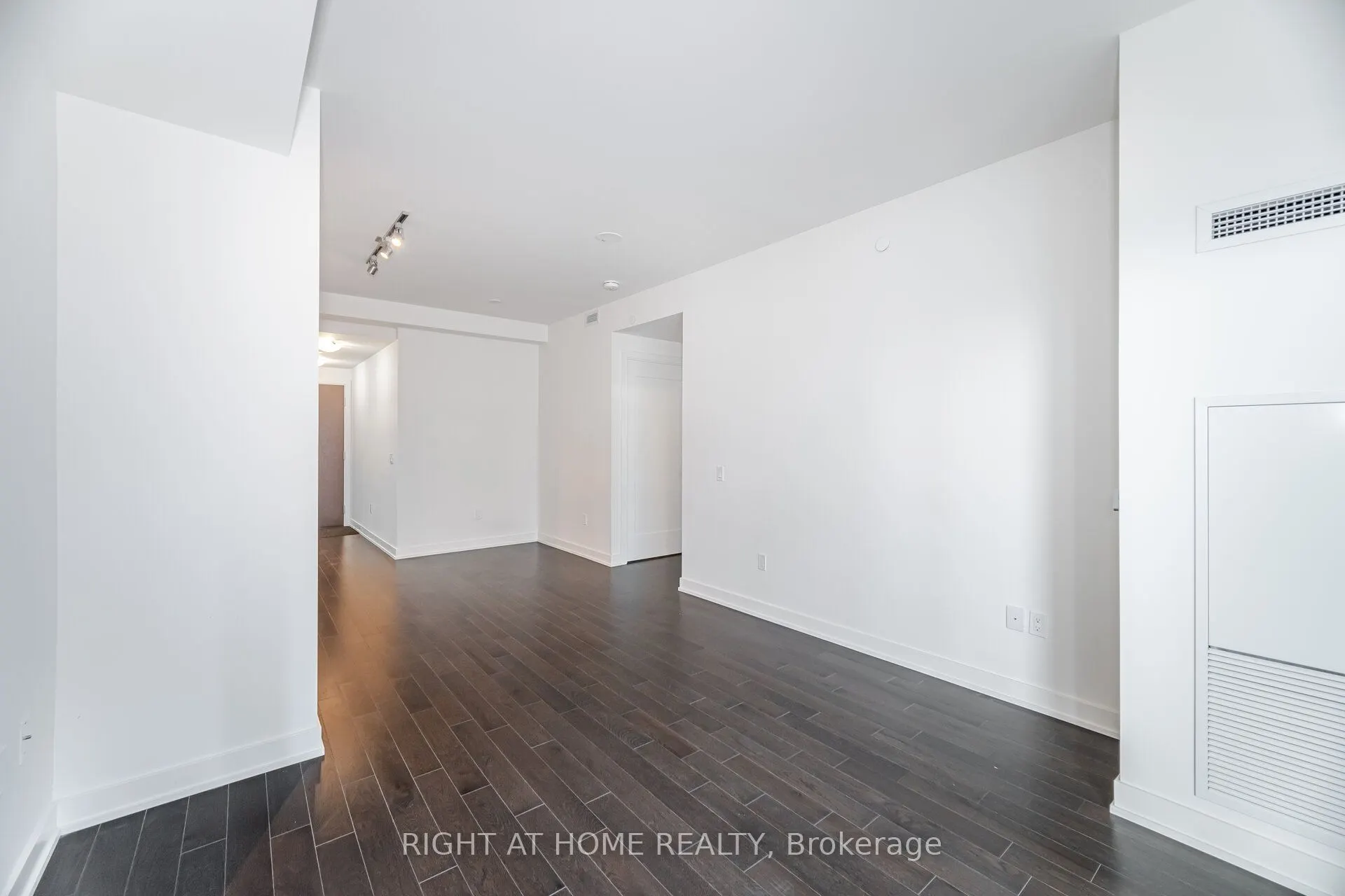 330 Richmond Street W, #2301