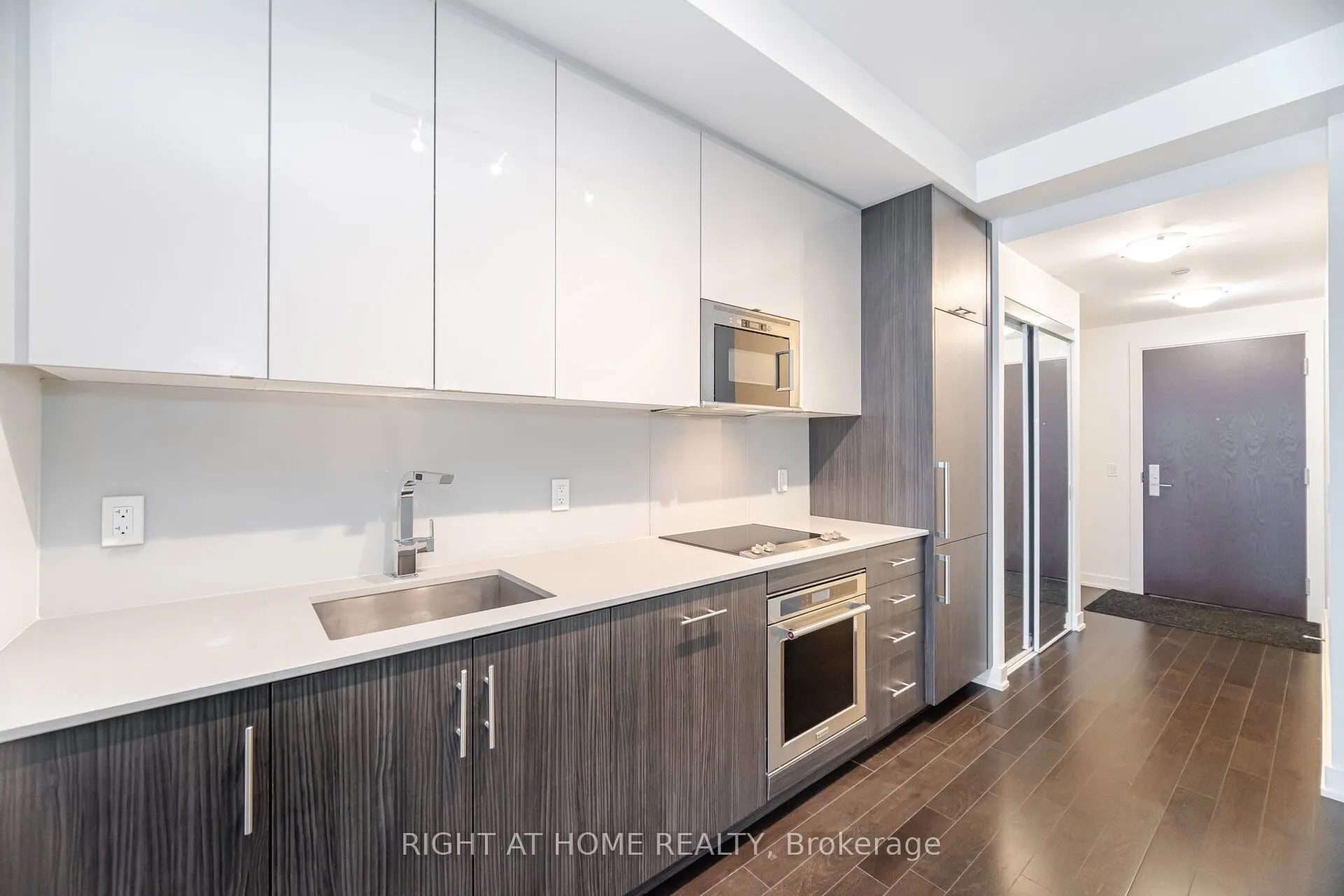 330 Richmond Street W, #2301