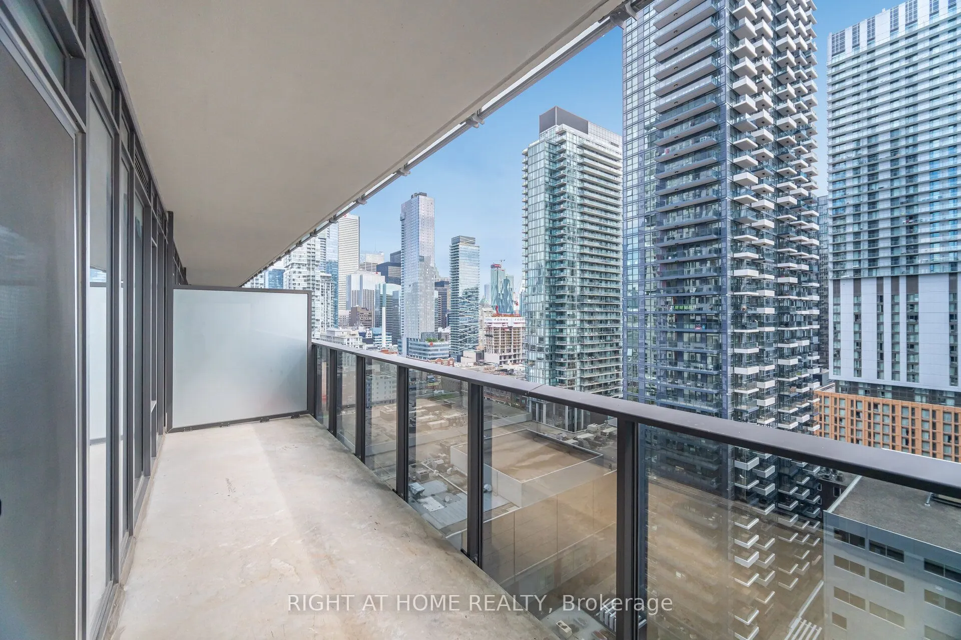 330 Richmond Street W, #2301
